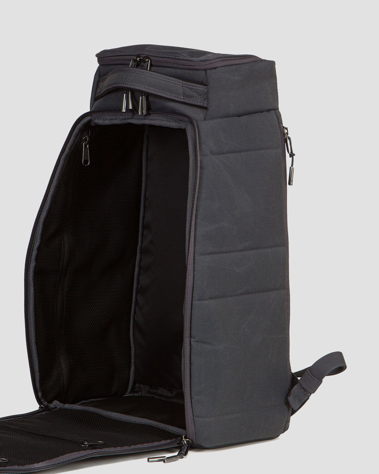 Db HUGGER BACKPACK 20L