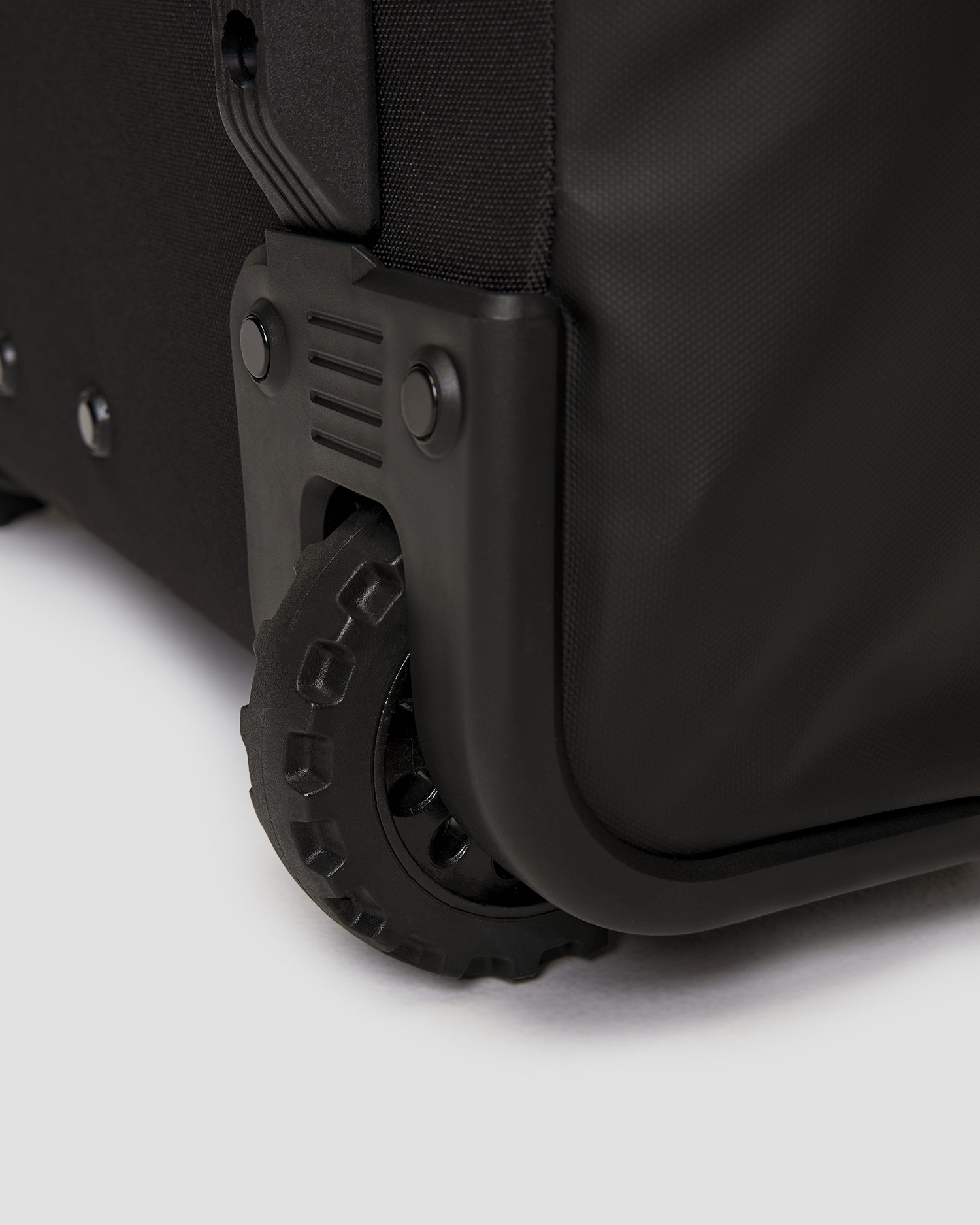 Cestovná batožina na kolieskach Db Hugger Roller Bag Check-in 60L