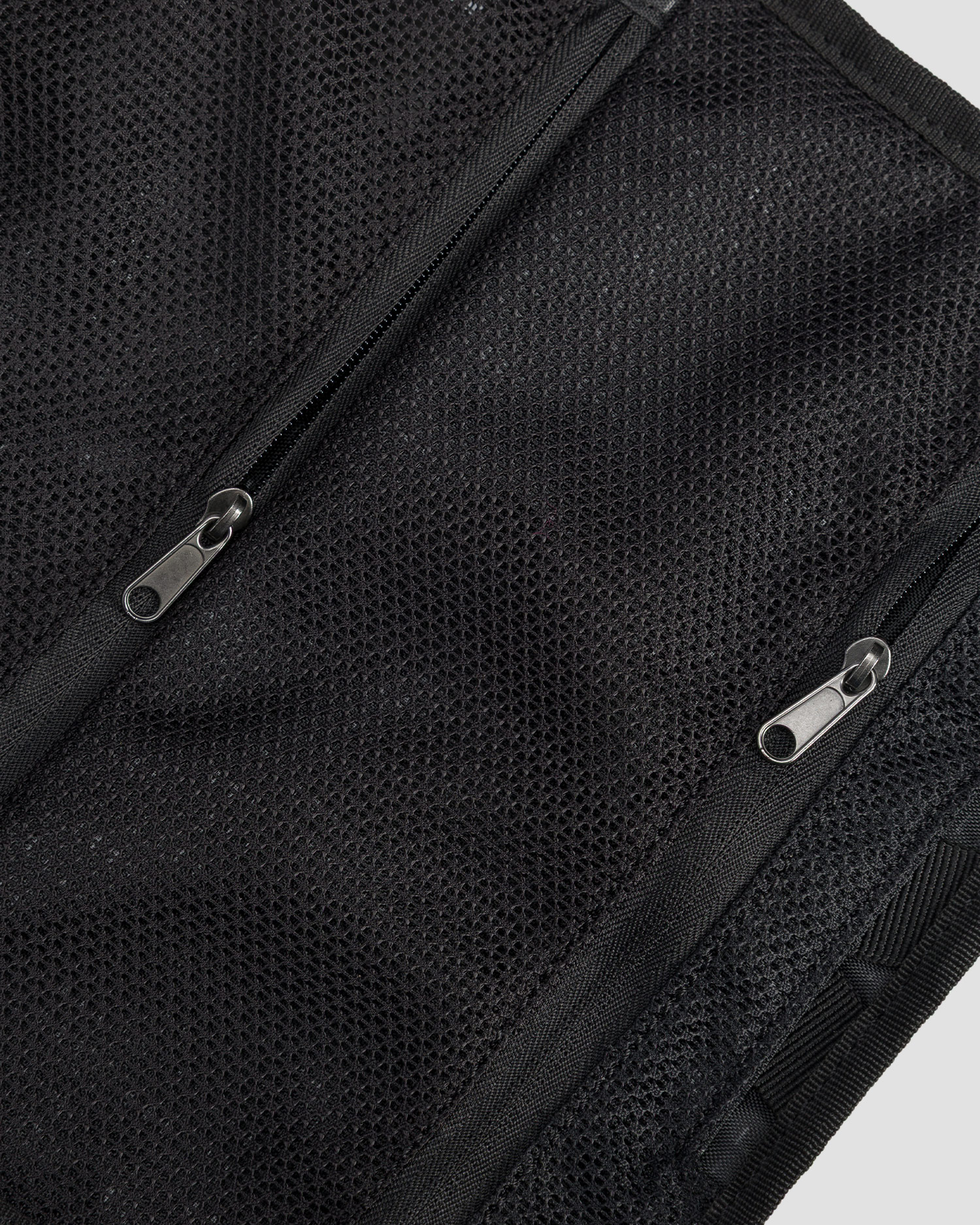 Db Essential Washbag M black