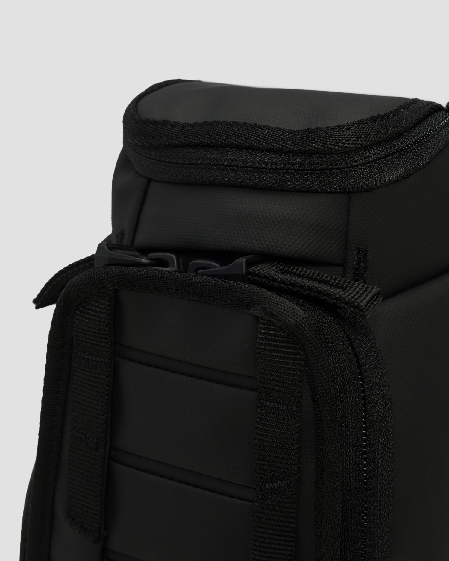 Kosmetyczka Db Hugger Washbag czarna