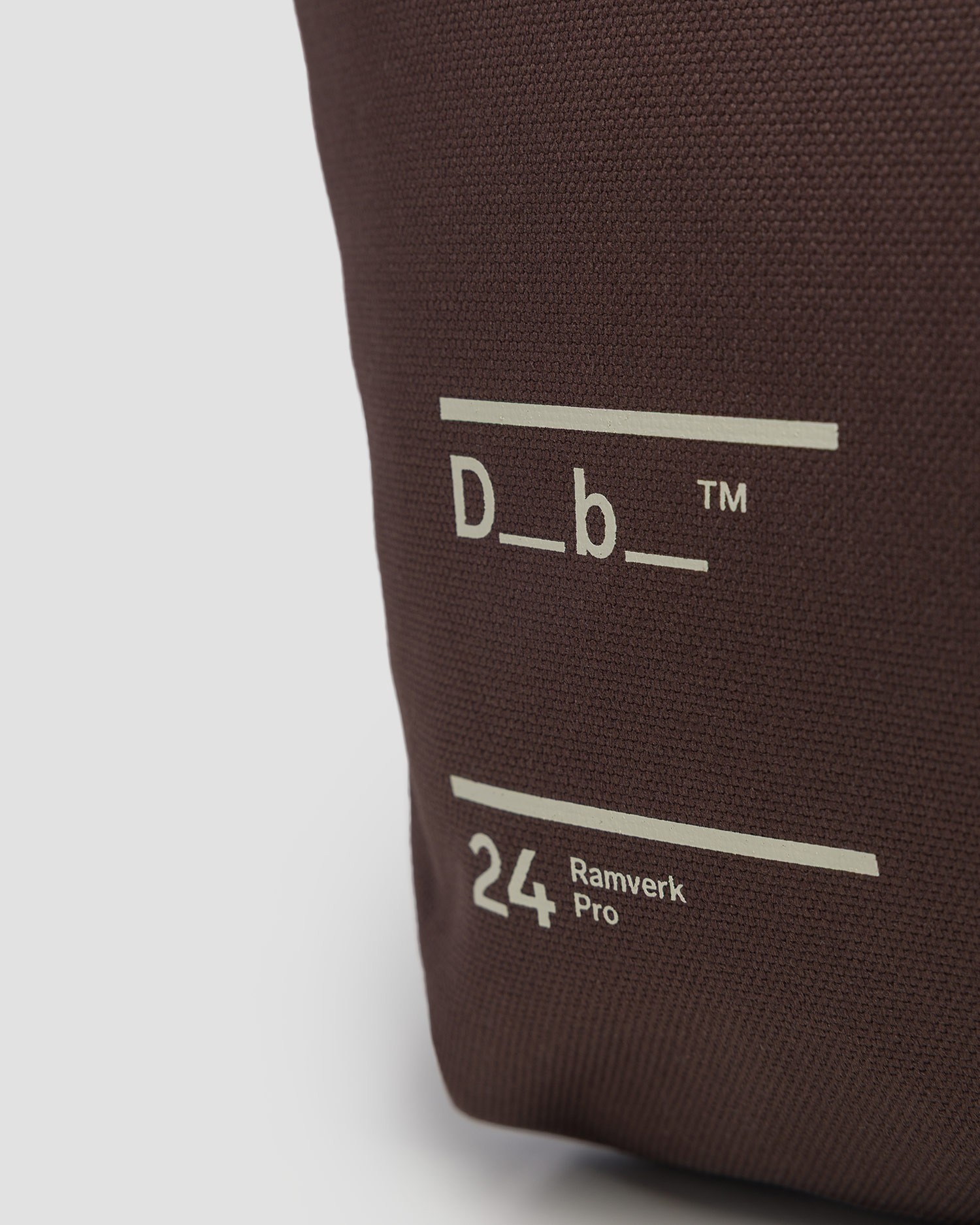 Taška Db Ramverk Pro Sling Bag 24L