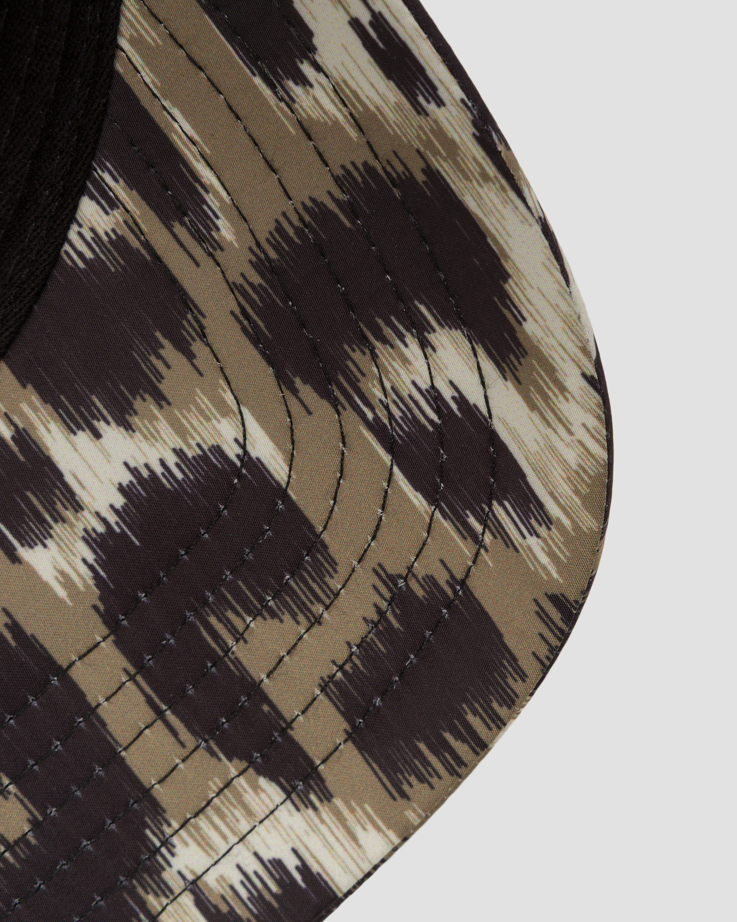 Czapka z daszkiem damska Fusalp Leopard Cap