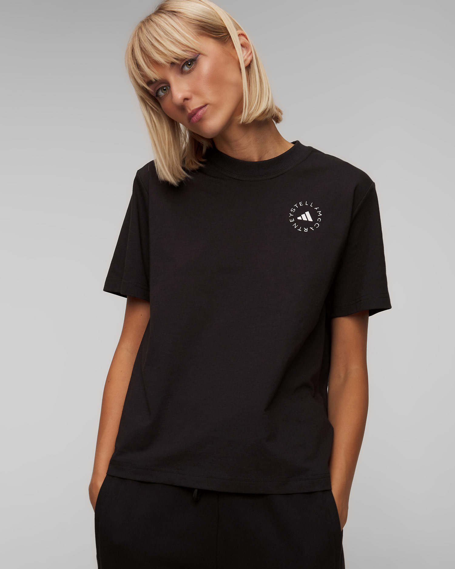 Tricou negru pentru femei Adidas by Stella McCartney