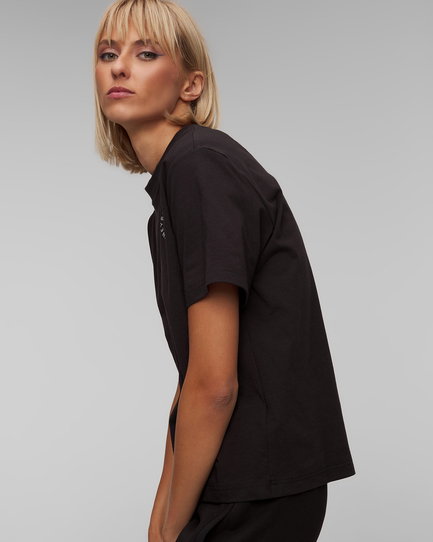 Tricou negru pentru femei Adidas by Stella McCartney