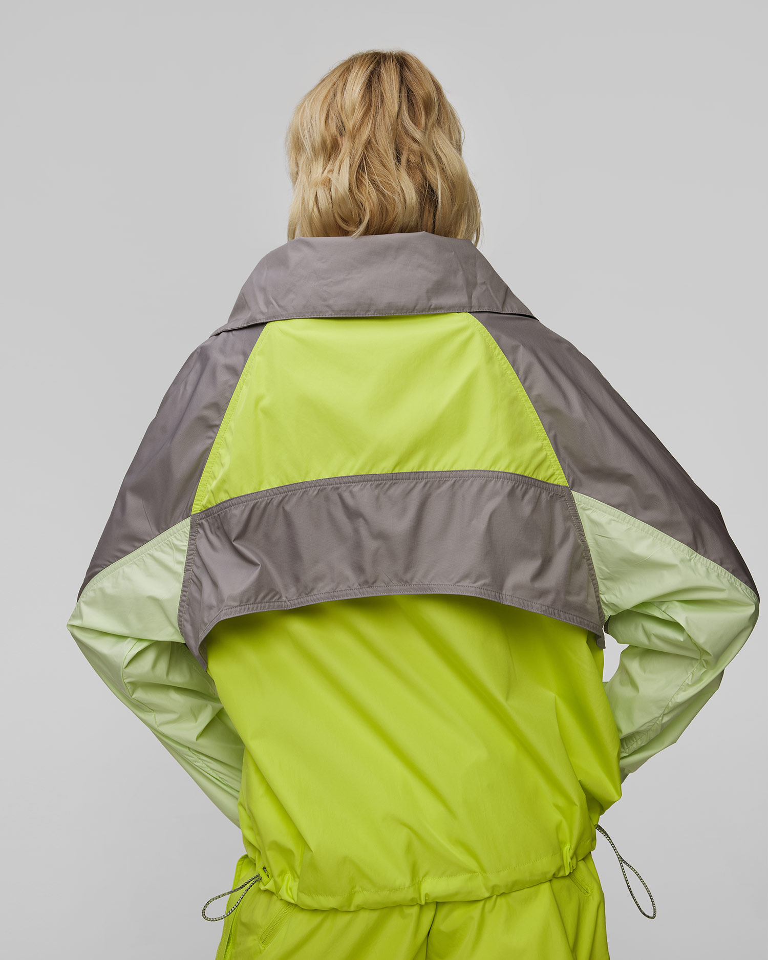 Dámska vetrovka Adidas by Stella McCartney TrueNature