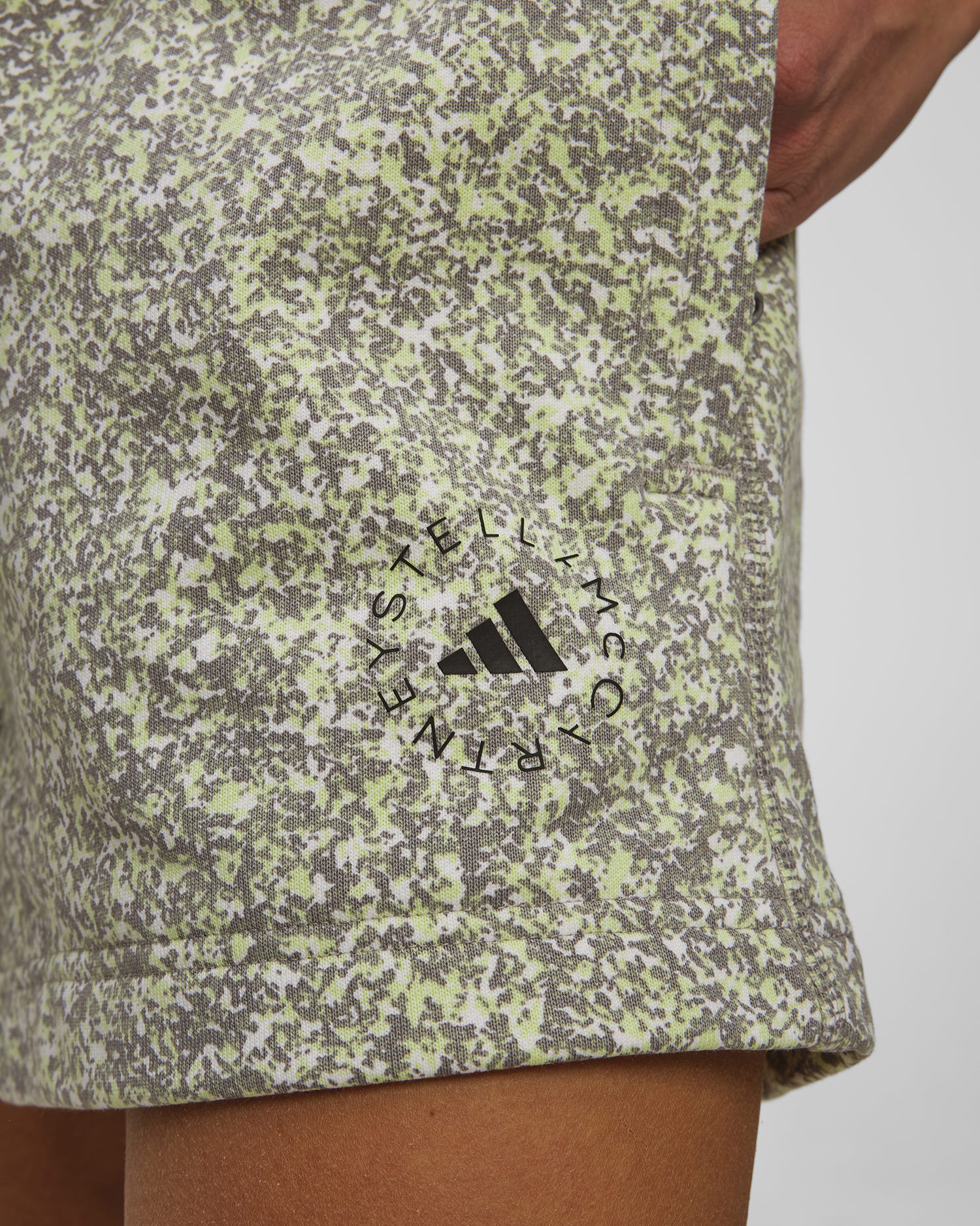 Short de survêtement pour femmes Adidas by Stella McCartney TrueLife