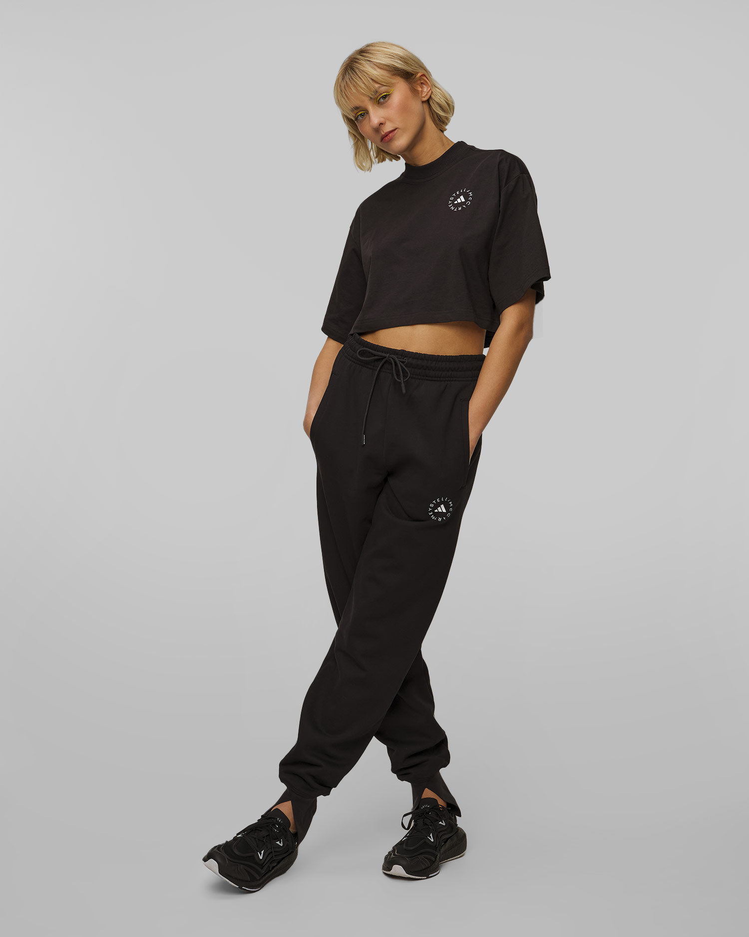 Crop Top negru pentru femei Adidas by Stella McCartney 