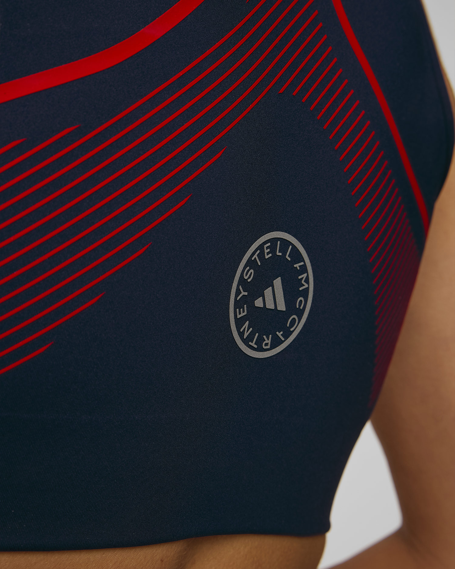 Tmavě modrý dámský sportovní top Adidas by Stella McCartney TruePace Crop