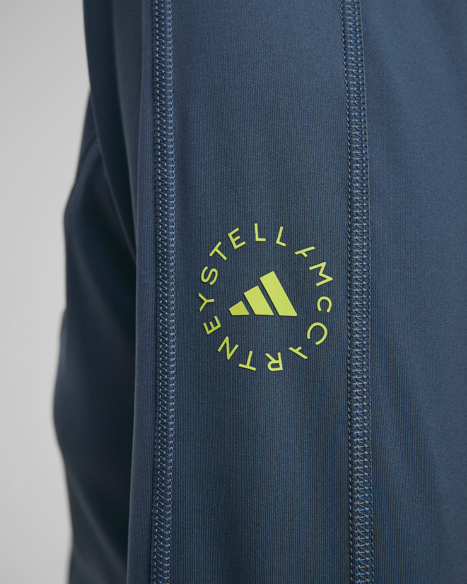 Adidas by Stella McCartney TruePurpose Training Midlayer Damen-Sweatshirt mit Reißverschluss in Türkis