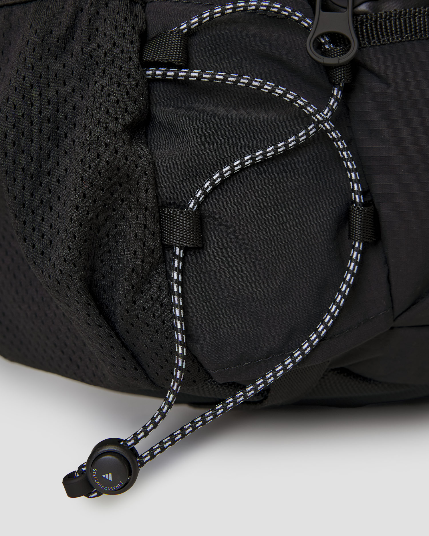 Dámska ľadvinka Adidas by Stella McCartney Multi 2in1 9L čierna