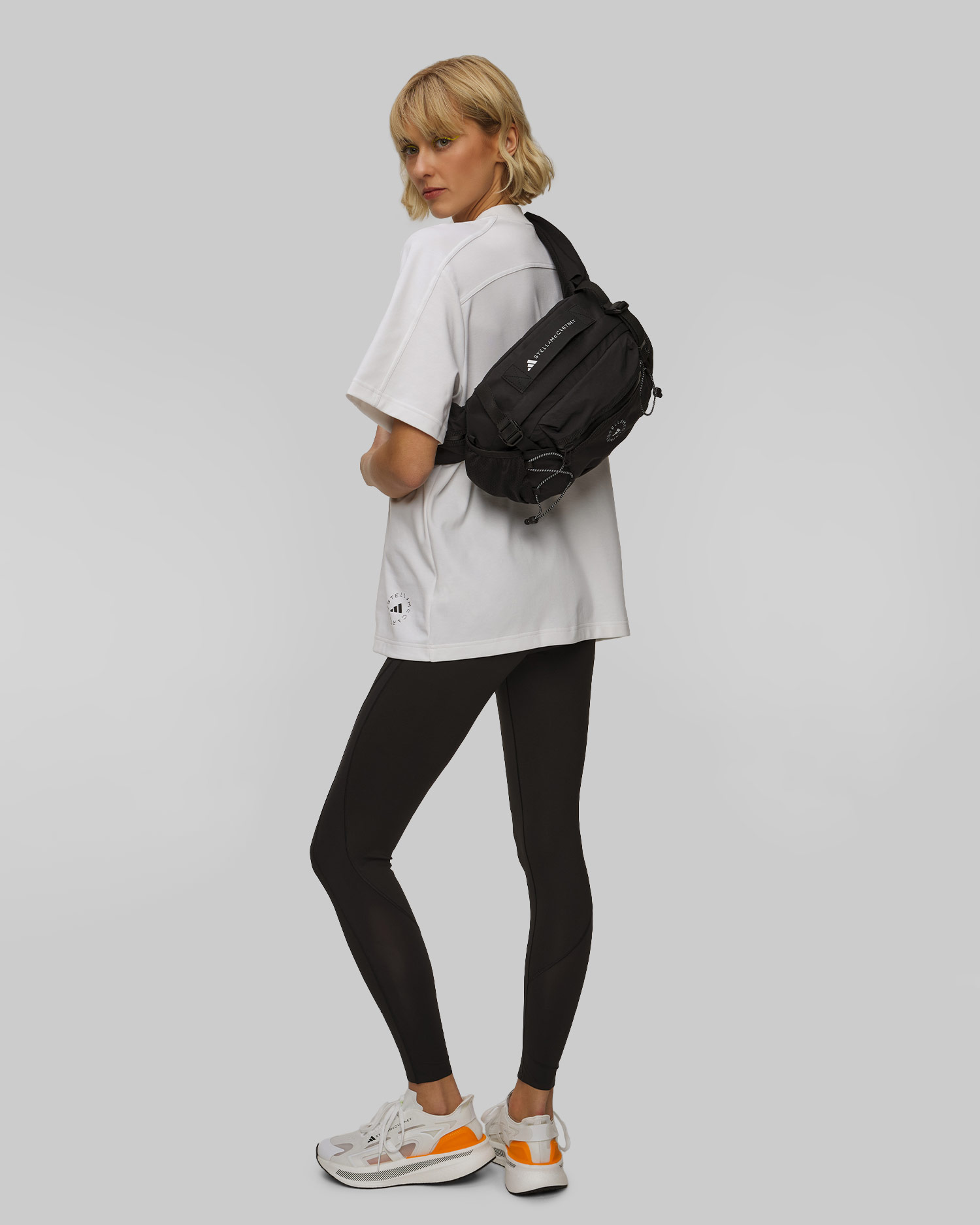 Dámska ľadvinka Adidas by Stella McCartney Multi 2in1 9L čierna