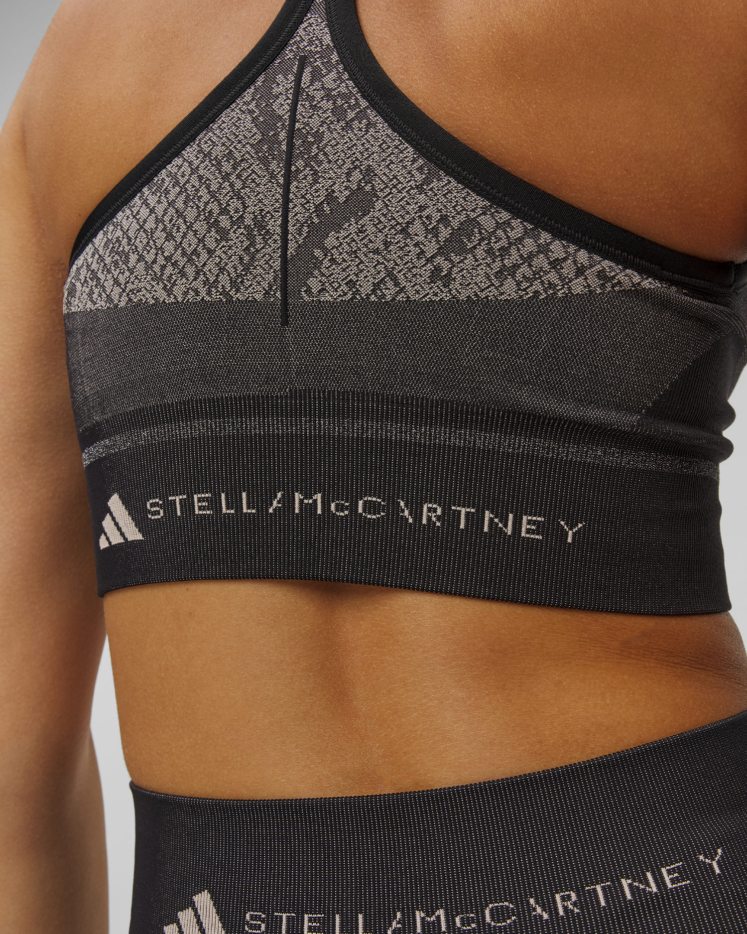 Černá sportovní podprsenka Adidas by Stella McCartney TrueStrength