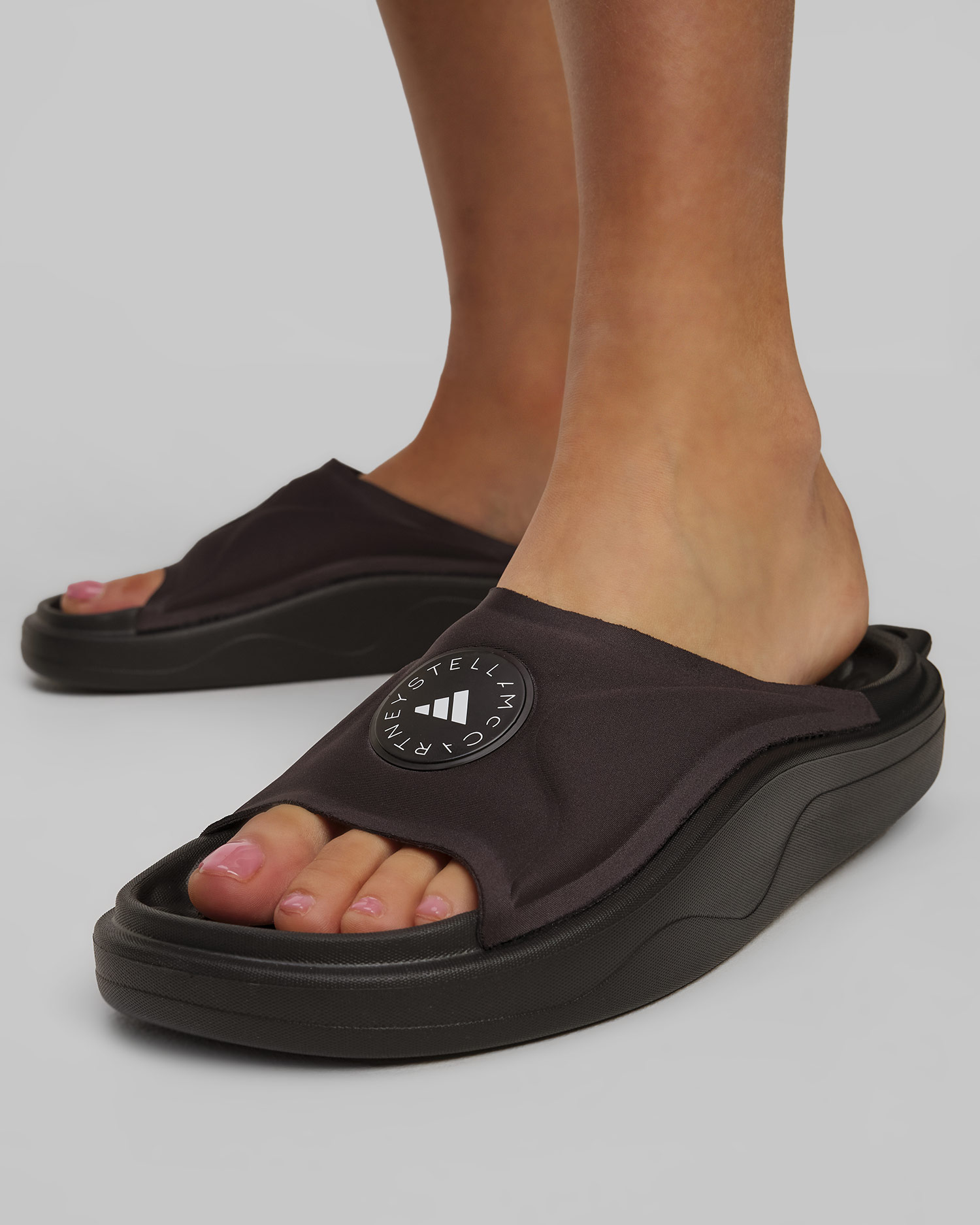 Dámské pantofle Adidas by Stella McCartney Slide v Černé Barvě