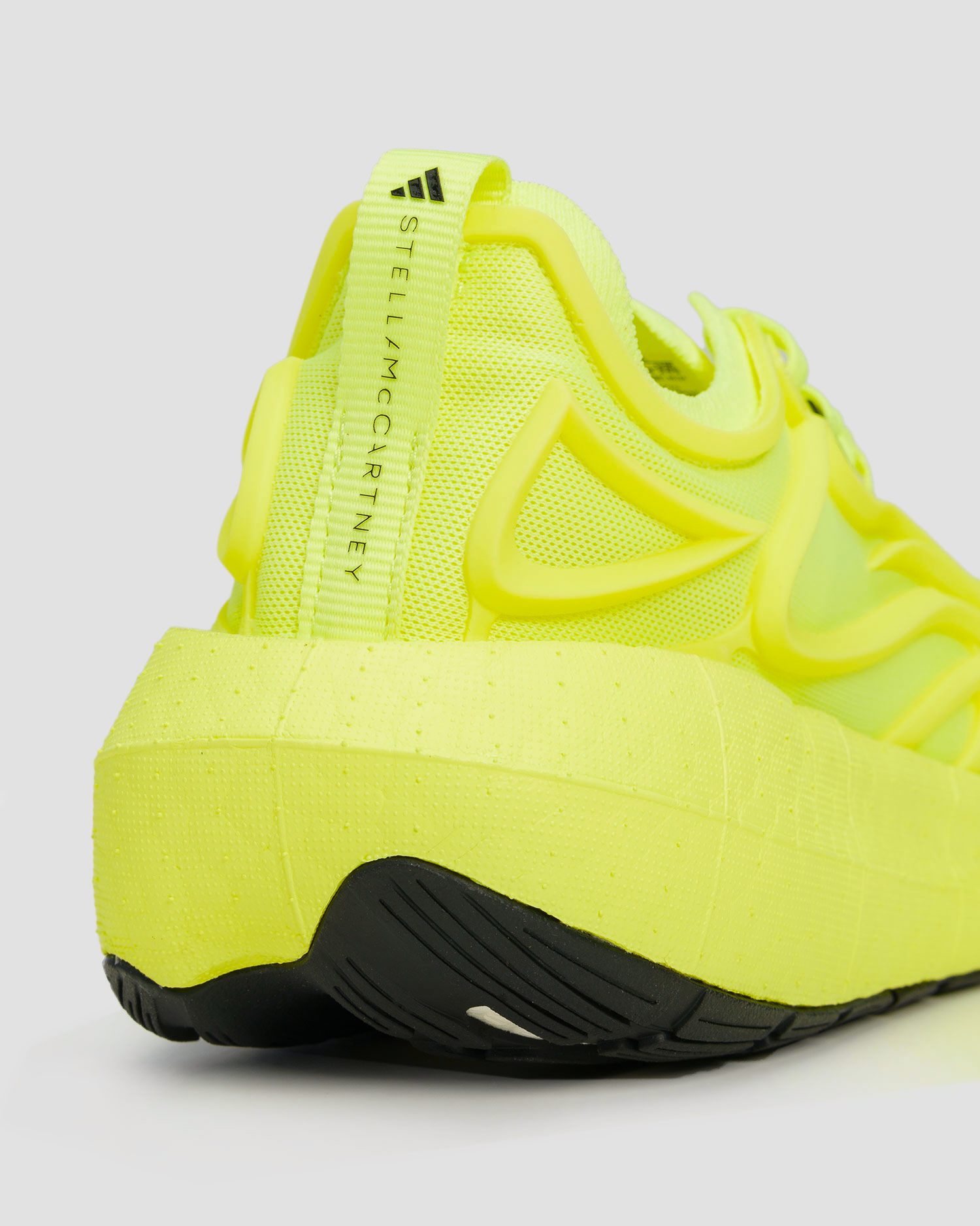 Dámské sportovní boty Adidas by Stella McCartney Ultraboost Speed v Neonovém Barevném Odstínu