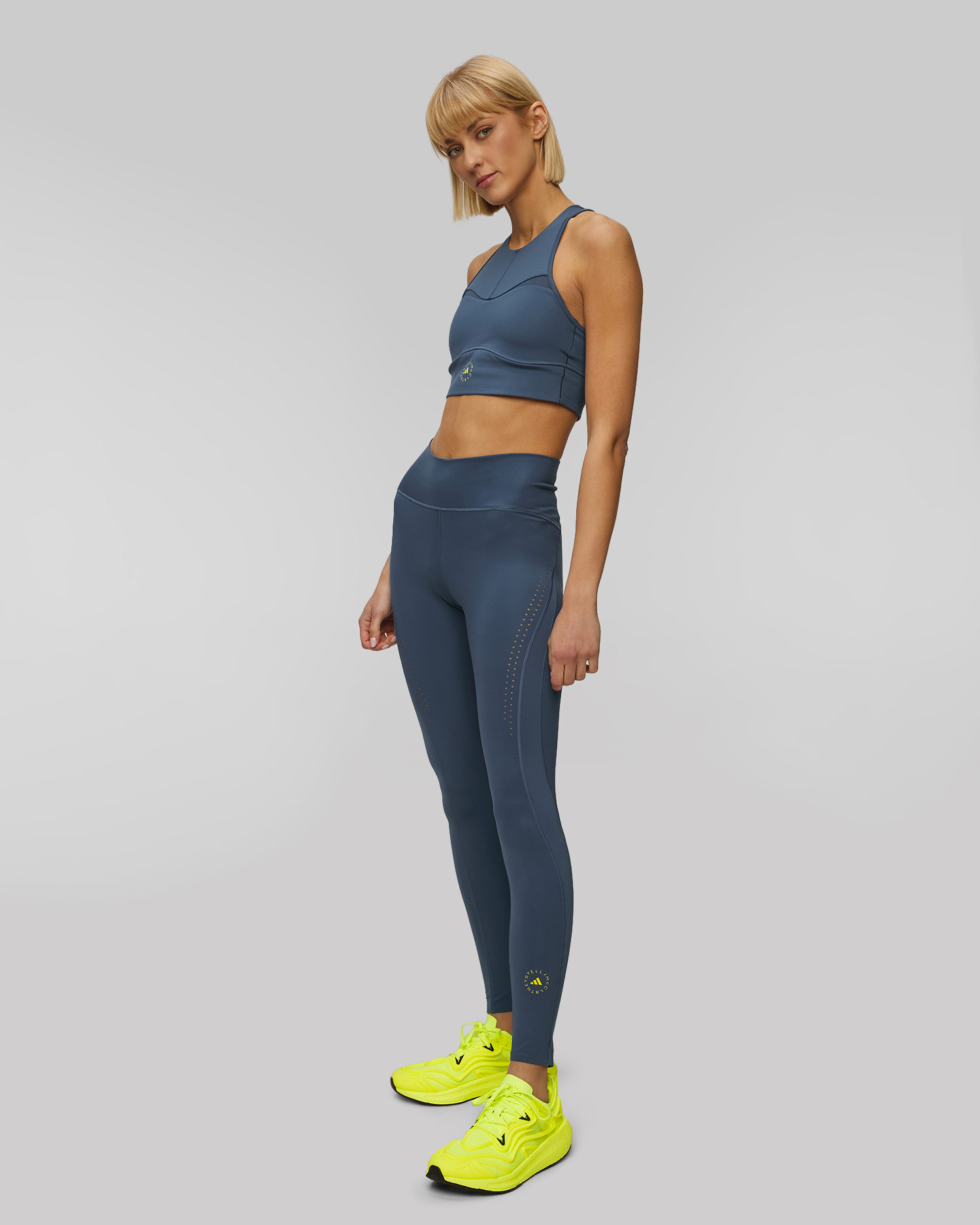 Dámské sportovní boty Adidas by Stella McCartney Ultraboost Speed v Neonovém Barevném Odstínu