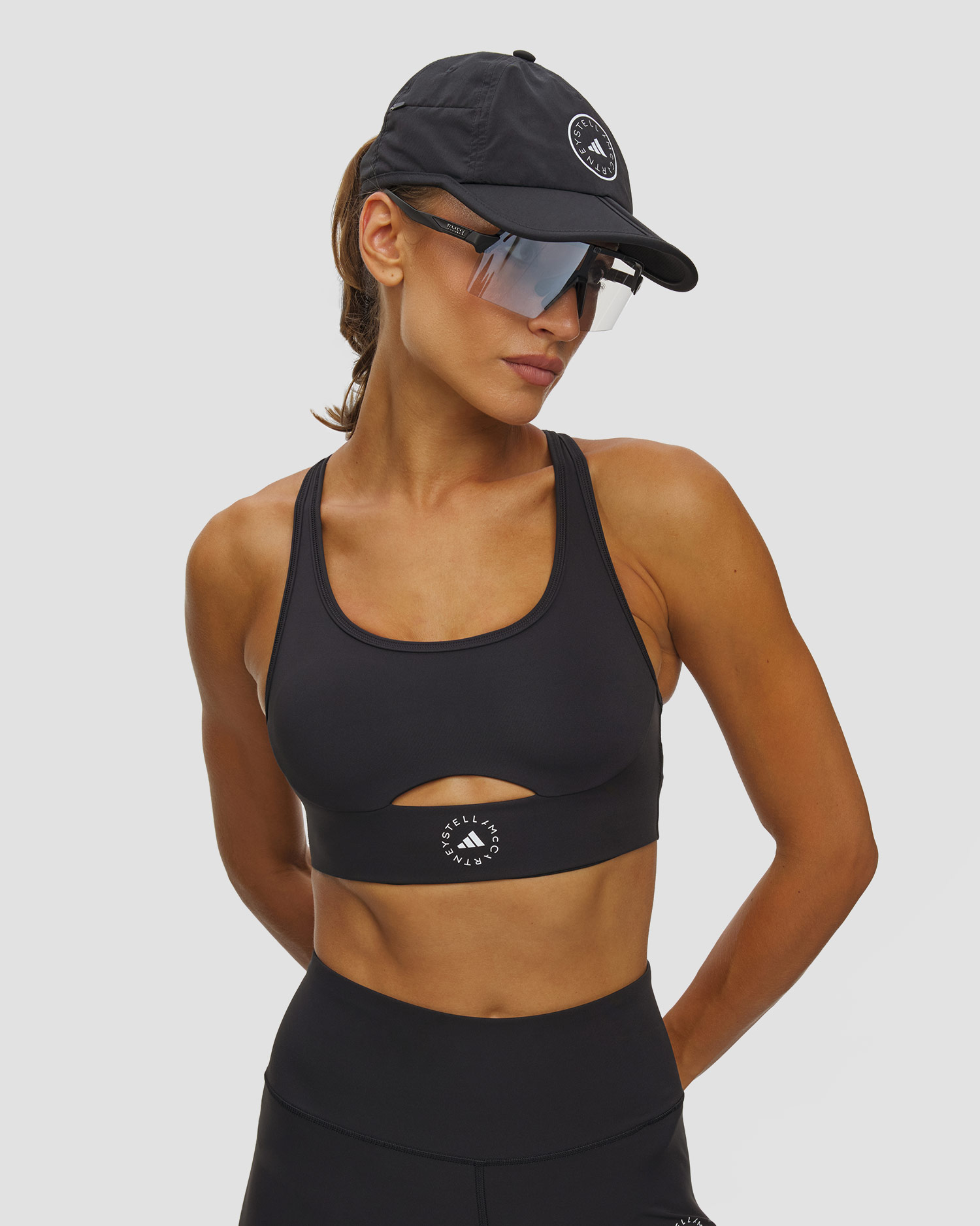 Soutien-gorge de sport pour femmes Adidas by Stella McCartney Tst Bra noir