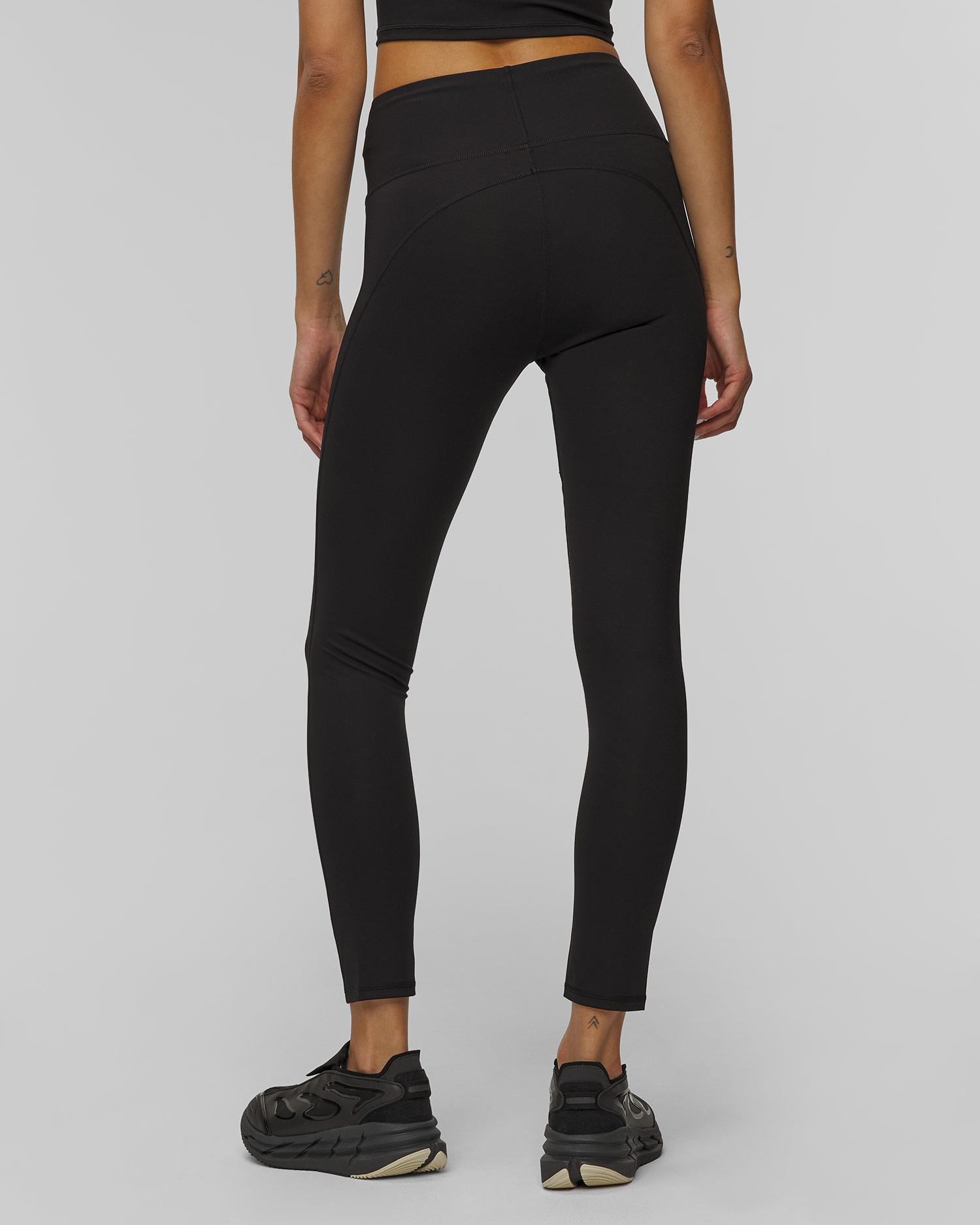 Czarne leginsy damskie Adidas by Stella McCartney TrueStrength 7/8