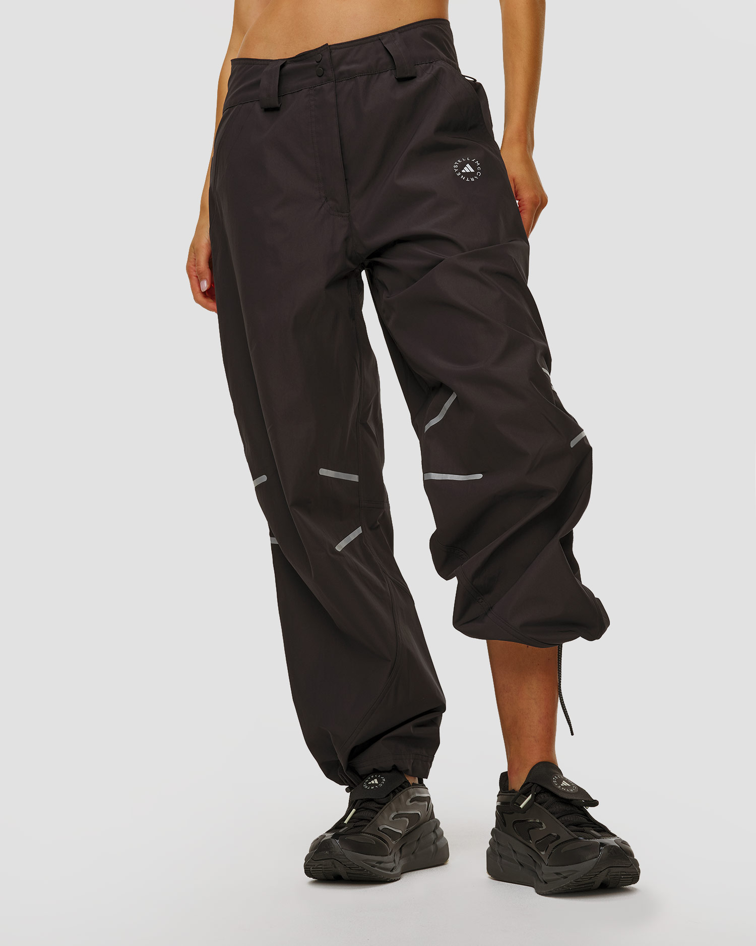 Czarne spodnie damskie Adidas by Stella McCartney Woven