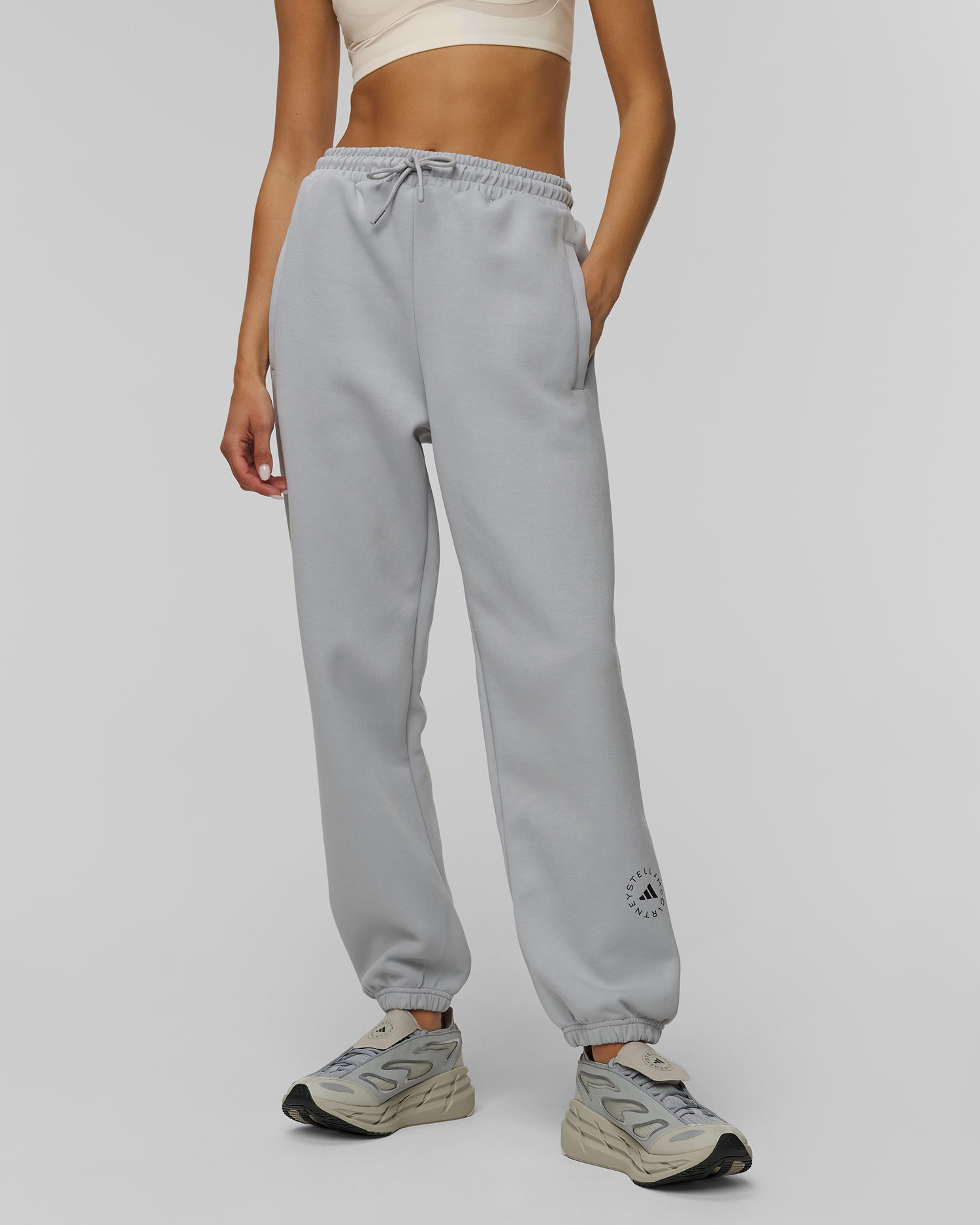 Szare spodnie dresowe damskie Adidas by Stella McCartney Loose