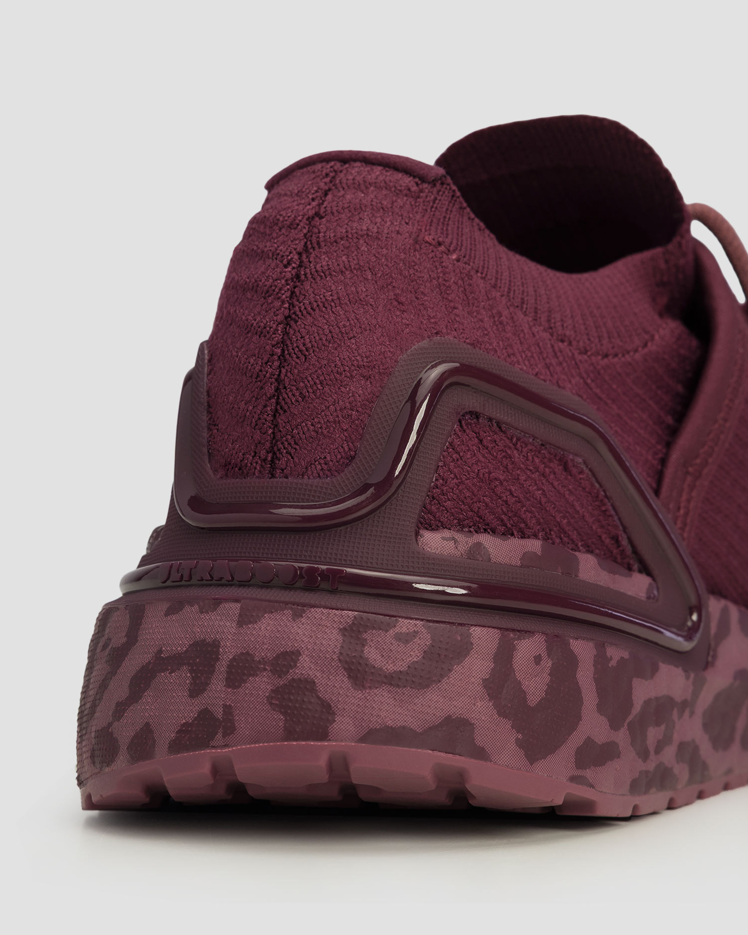 Buty damskie Adidas by Stella McCartney Ultraboost 20 burgundowe