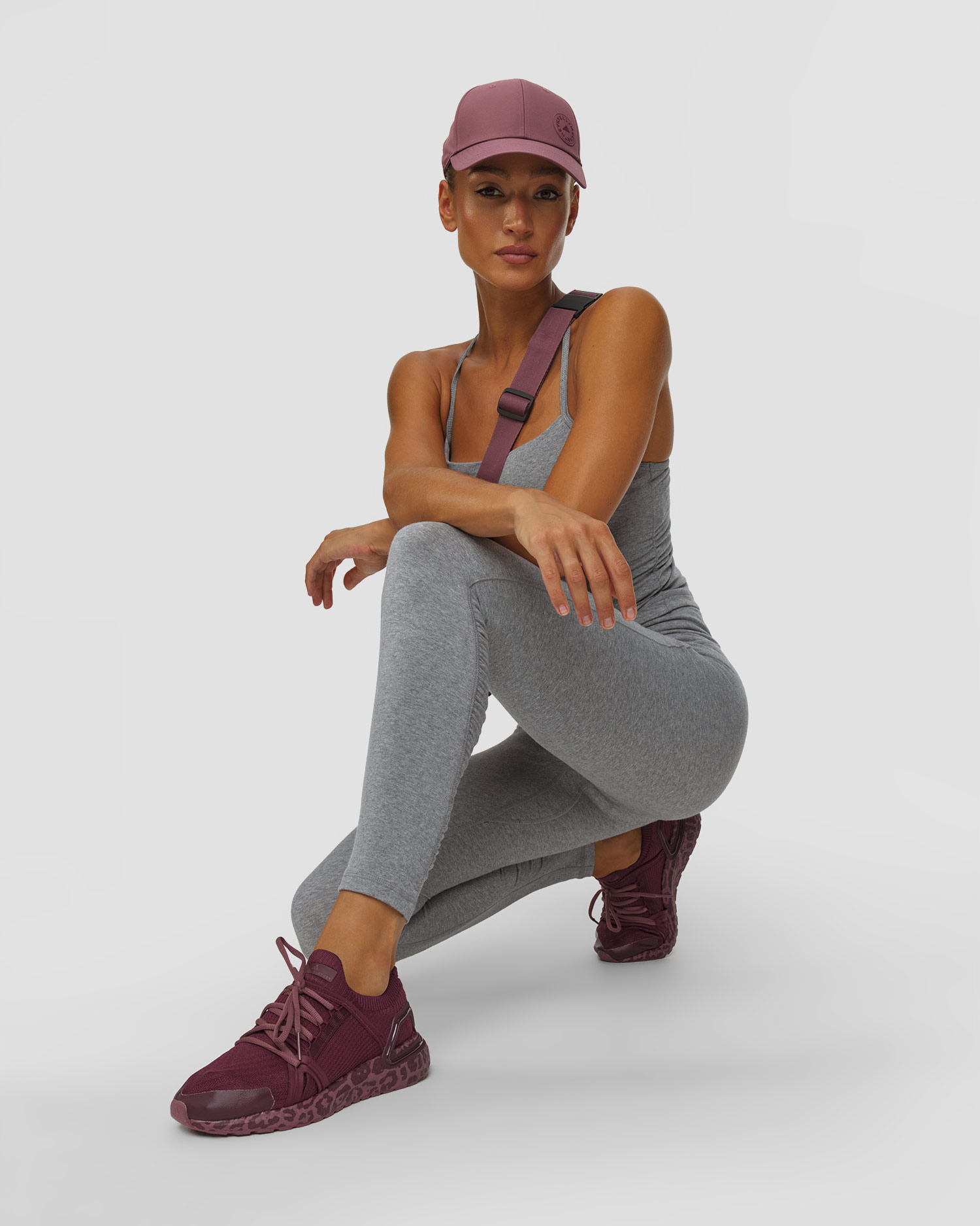 Buty damskie Adidas by Stella McCartney Ultraboost 20 burgundowe