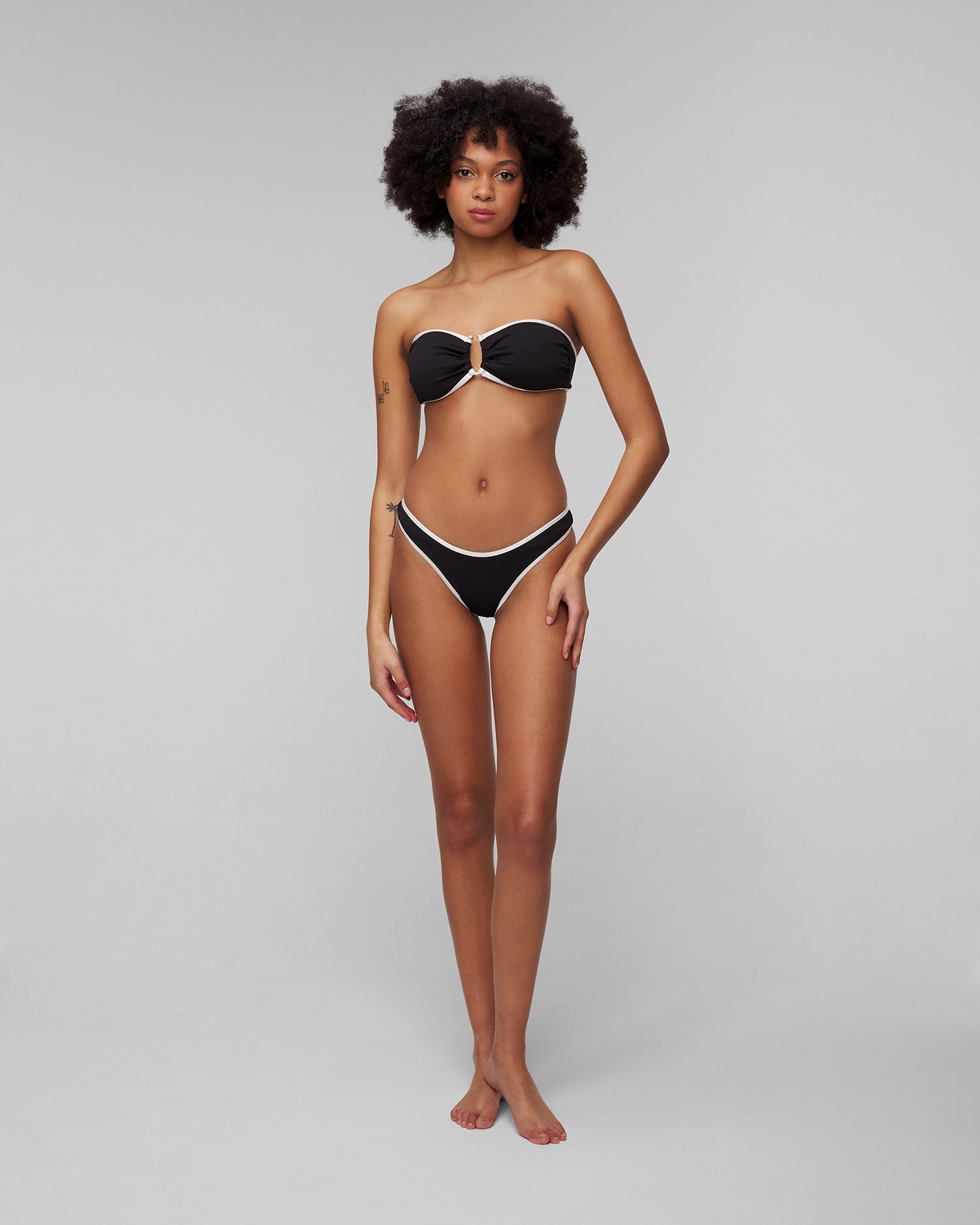 Woman's black bikini bottom Seafolly Hipster Pant