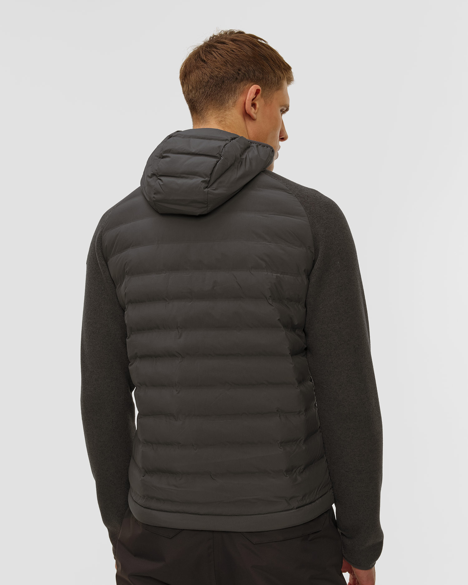 Pánská bundomikina Helly Hansen Arctic Ocean Hybrid Insulator v šedé barvě