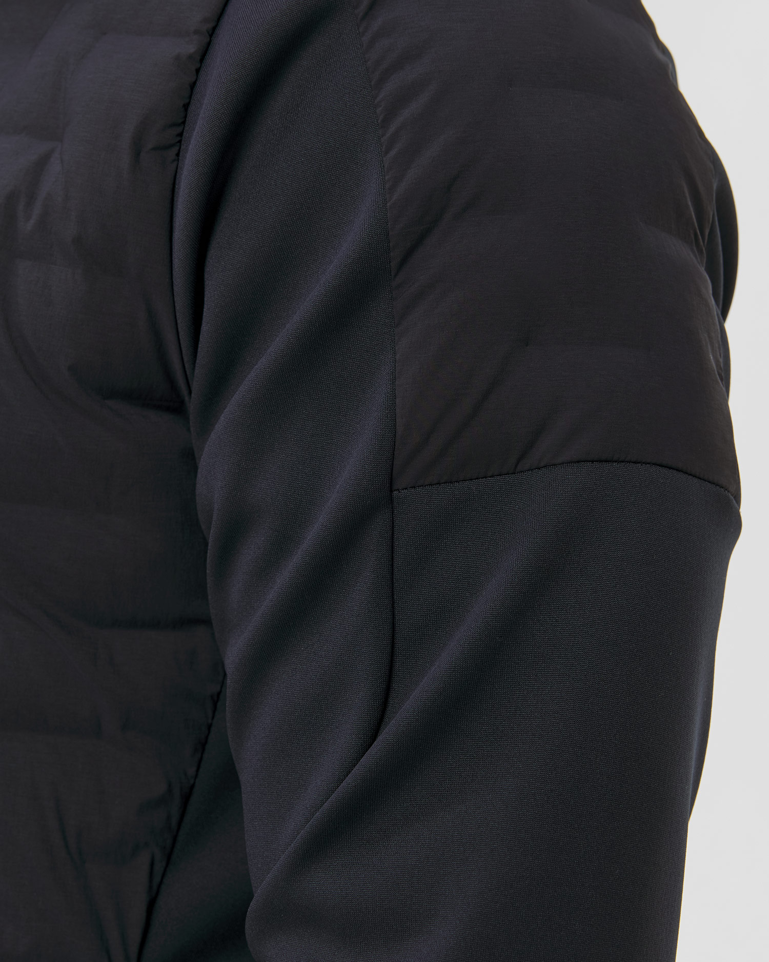 Pánská bundomikina Helly Hansen Hp Hybrid Stretch Insulator v Tmavě Modré Barvě