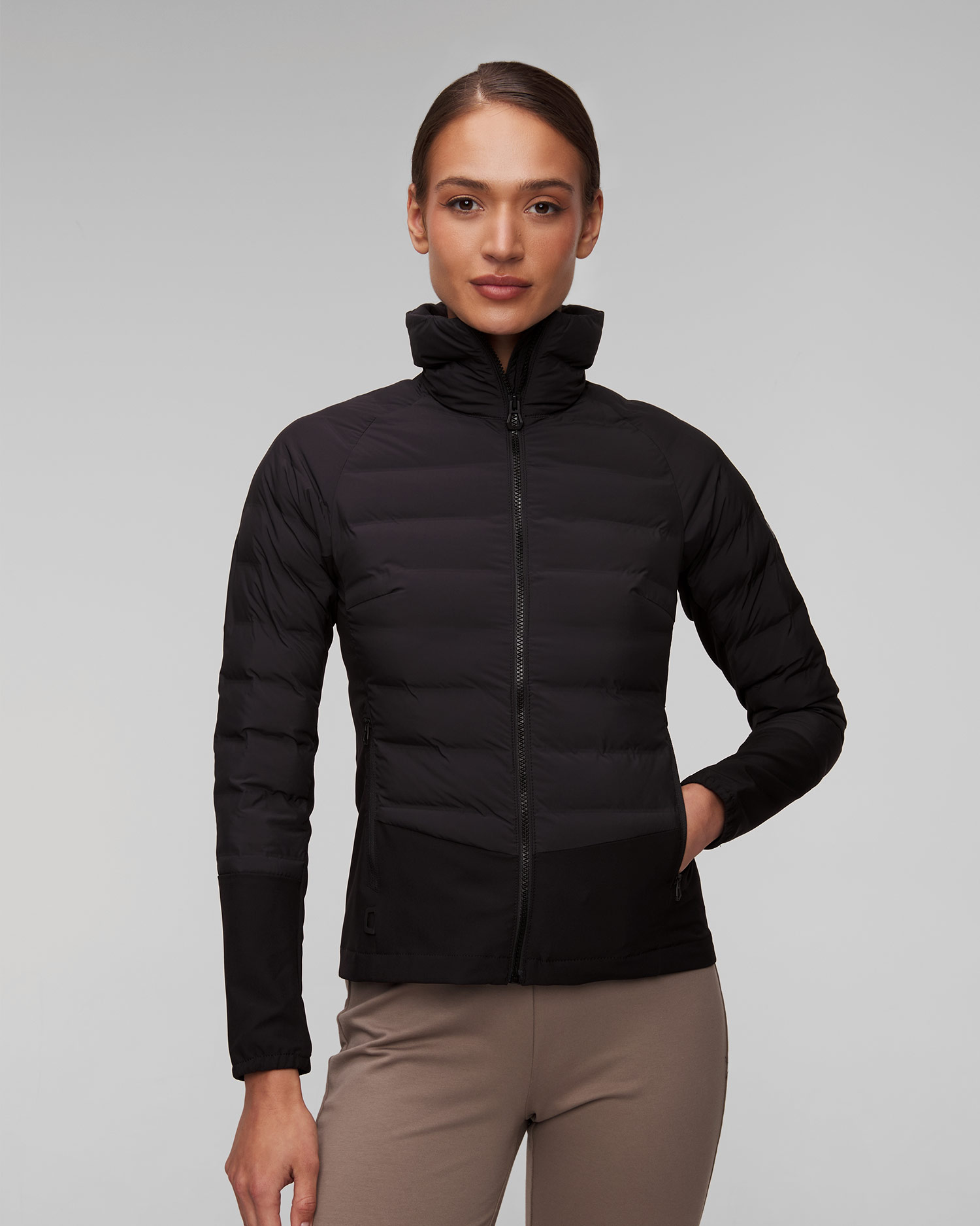 Jachetă neagră hibridă pentru femei Helly Hansen HP Hybrid Insulator 2.0