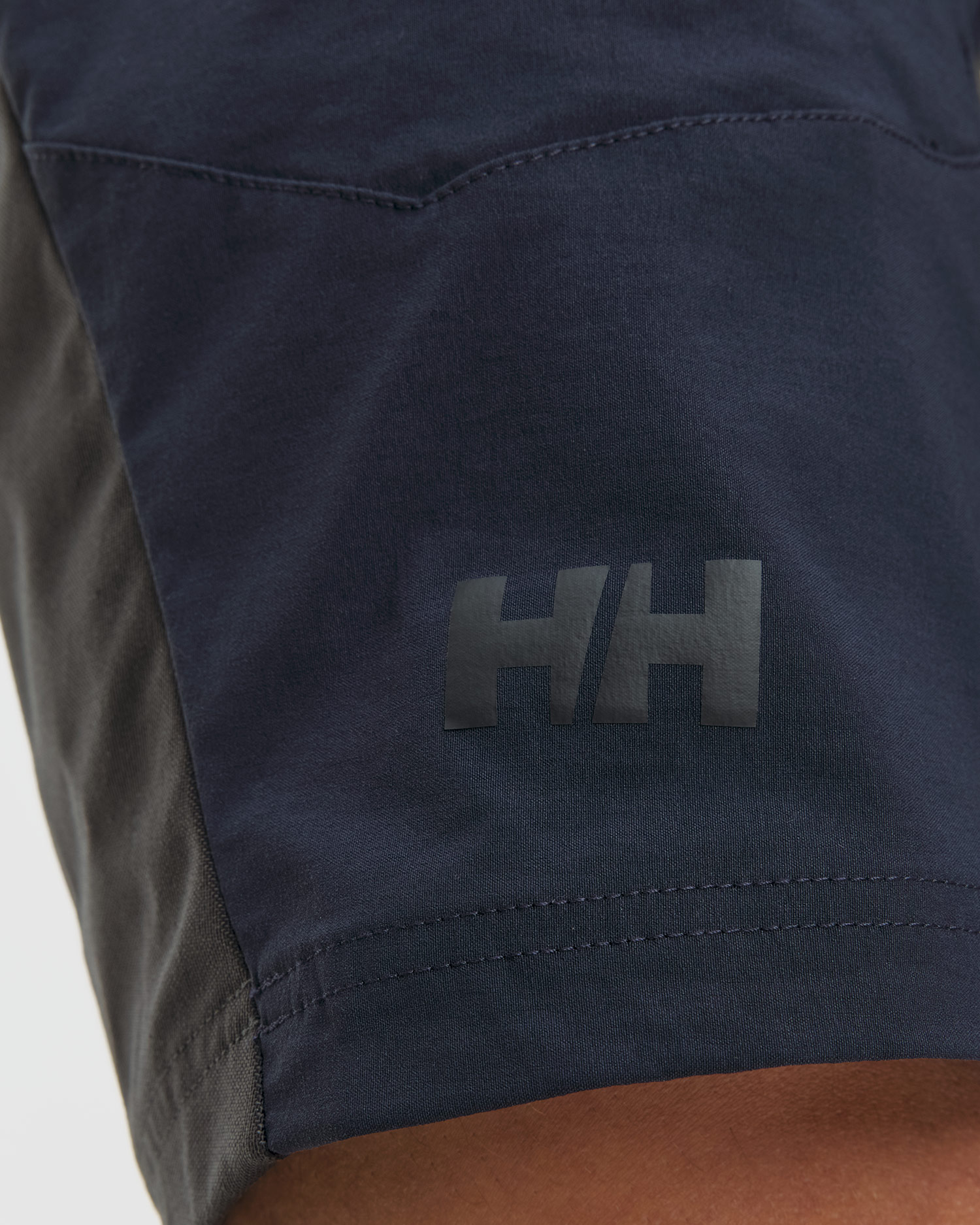 Pánské sportovní kraťasy Helly Hansen Hp Racing Deck Shorts 2.0 v tmavě modré barvě