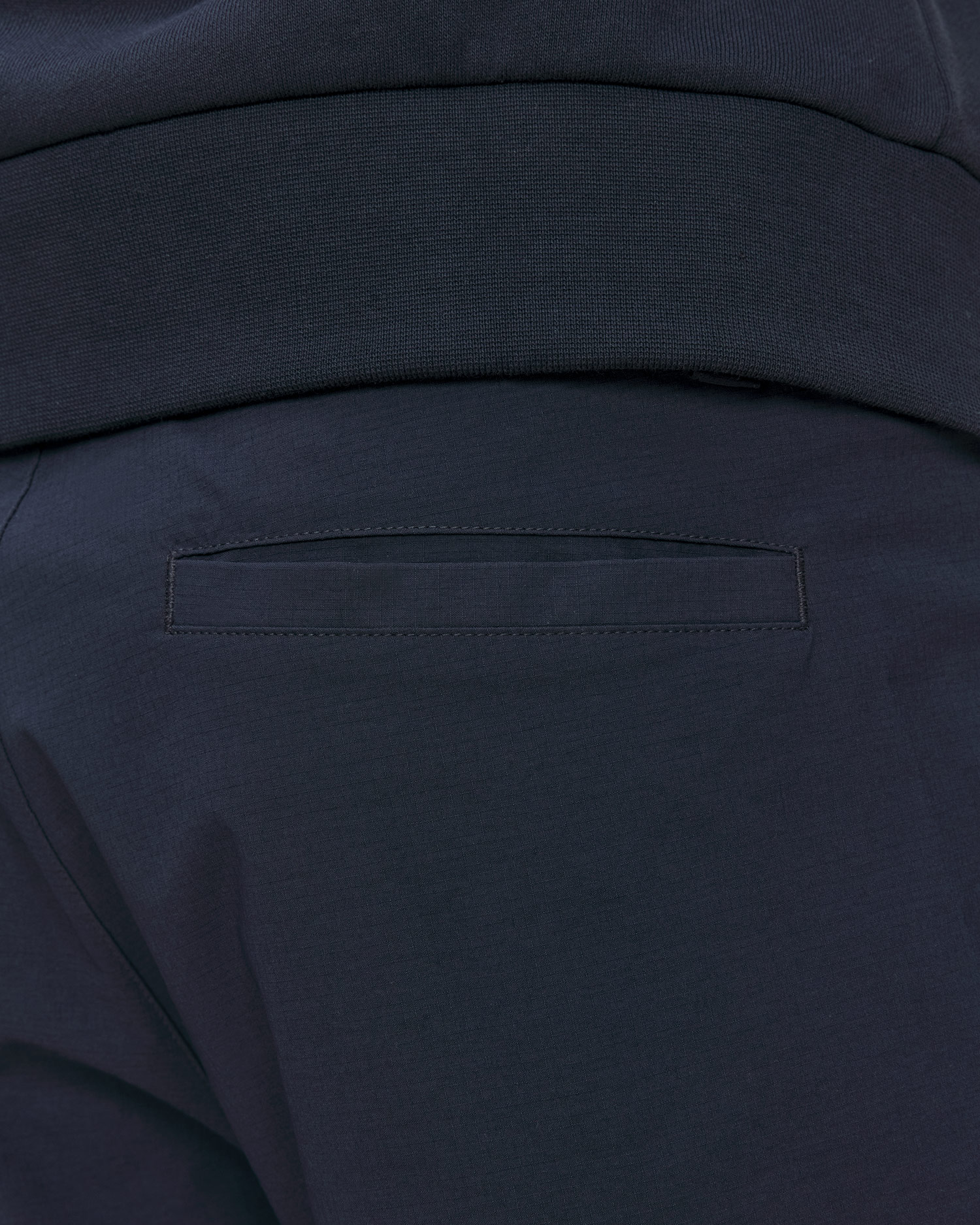 Tmavě modré pánské šortky Helly Hansen Move Quick Dry 6" Shorts