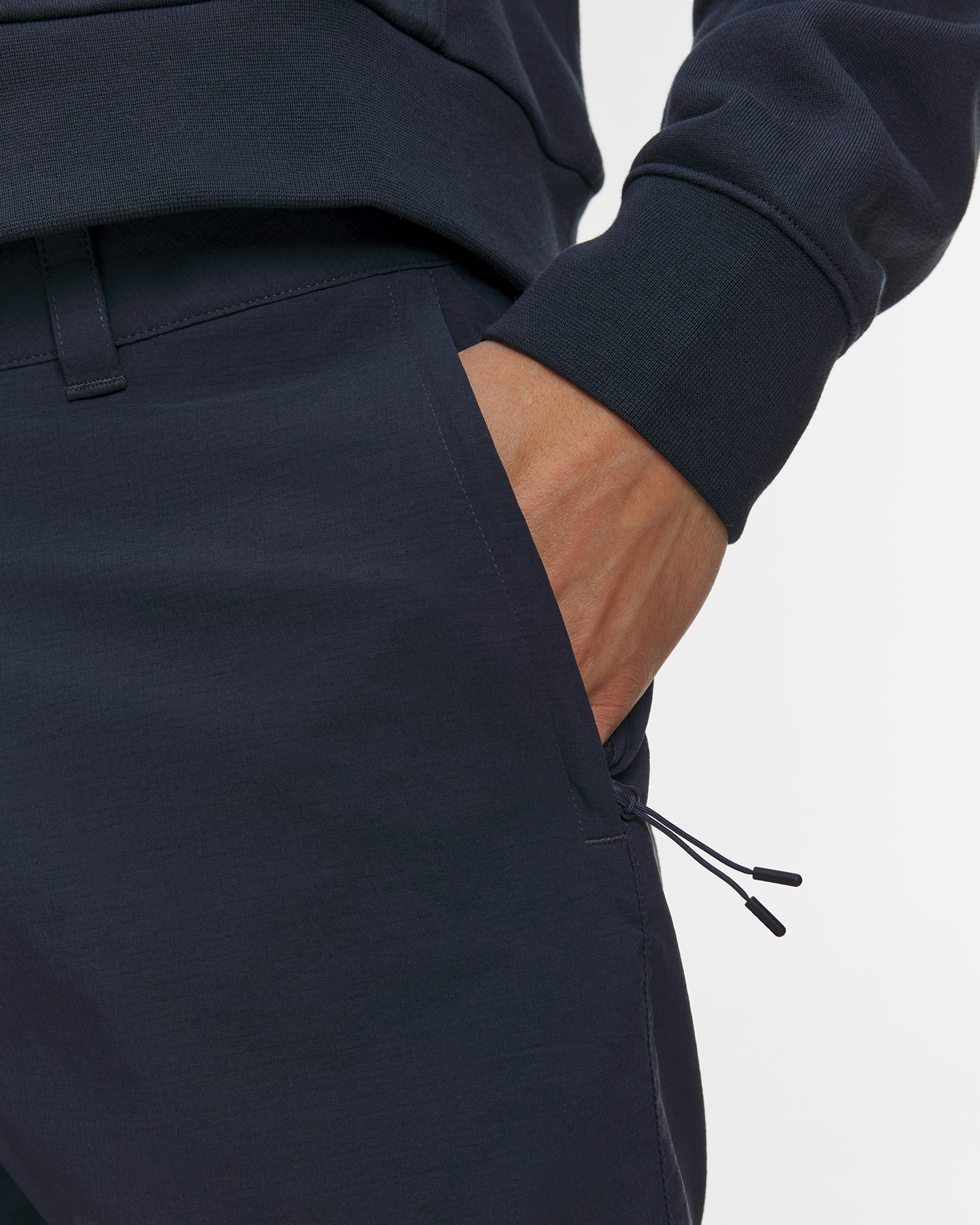 Tmavě modré pánské šortky Helly Hansen Move Quick Dry 6" Shorts