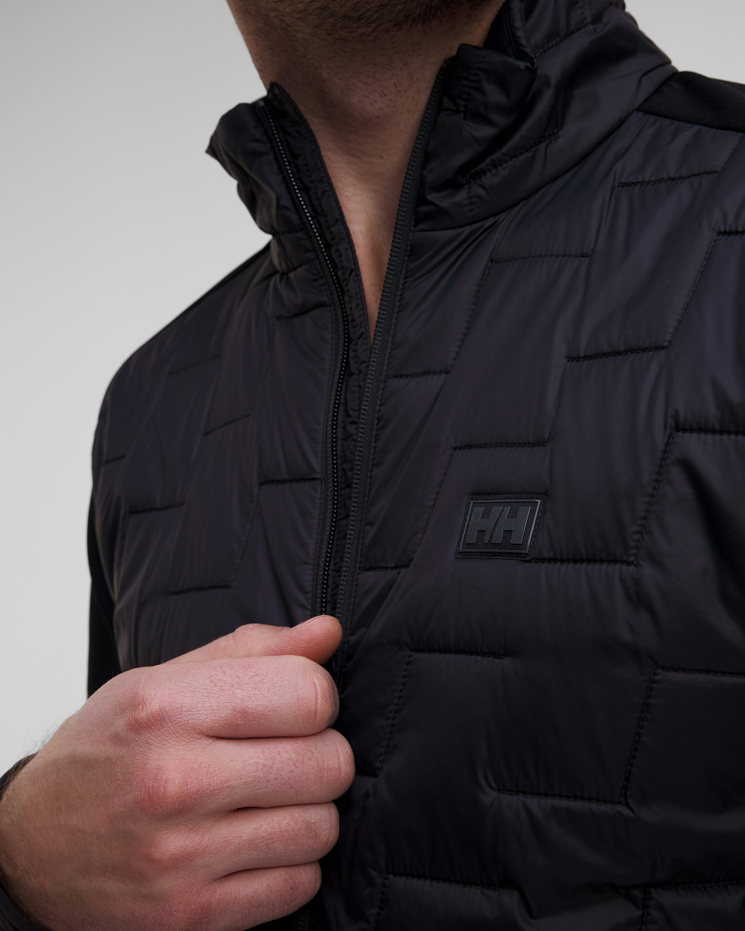 Pánska hybridná bunda Helly Hansen Lifaloft Hybrid Insulator čierna