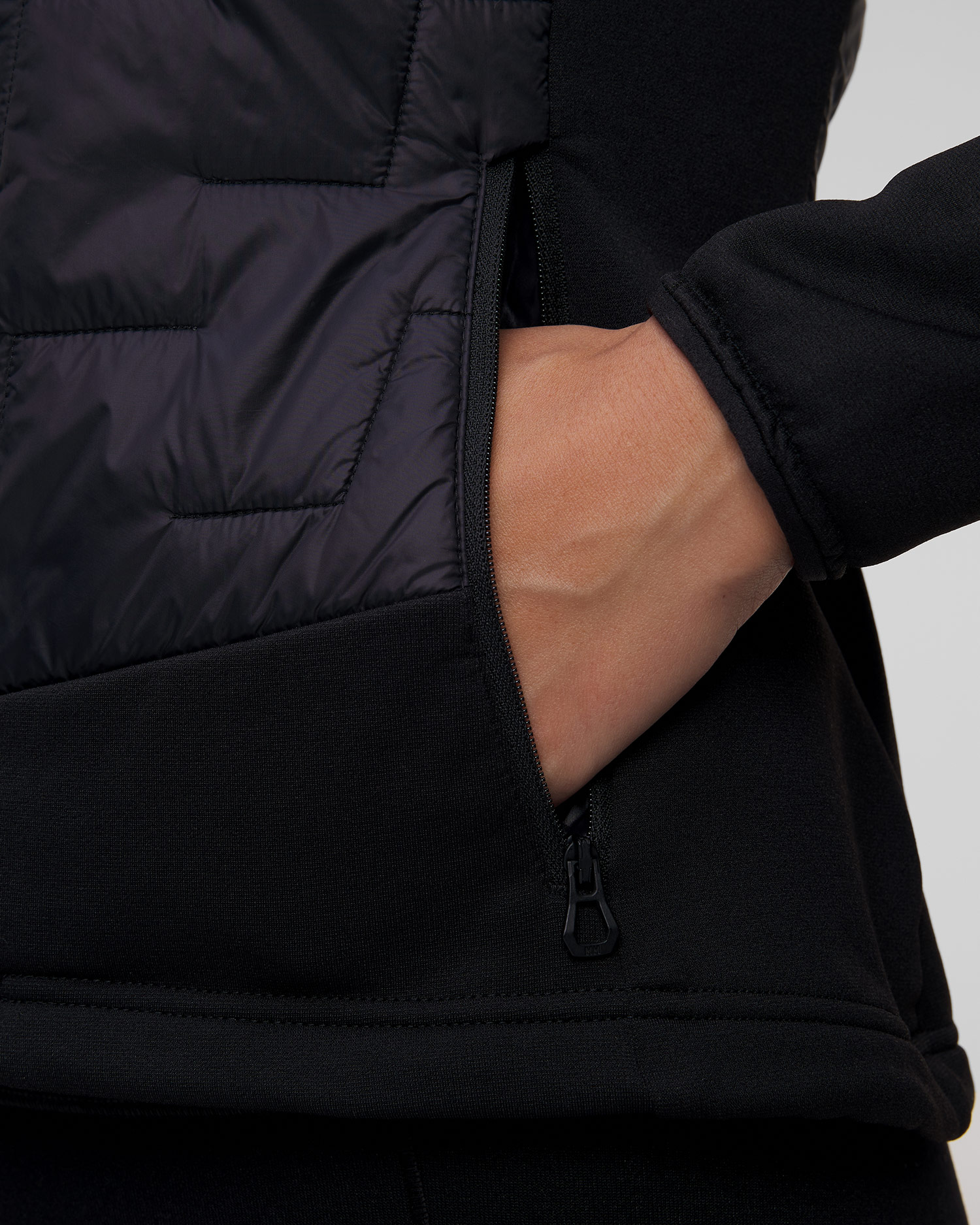 Helly Hansen Lifaloft Hybrid Insulator Hybridjacke für Damen in Schwarz