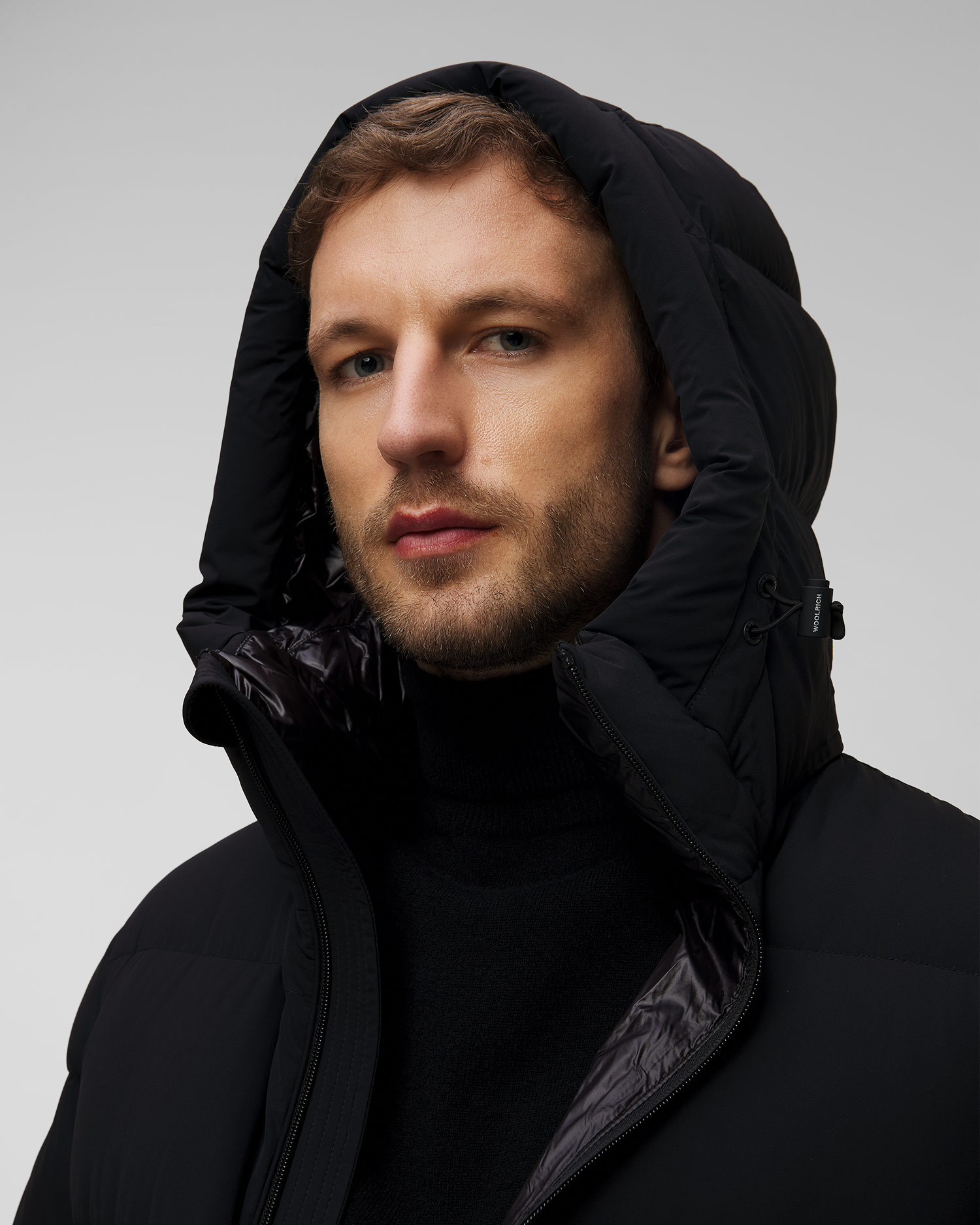 Pánska čierna páperová bunda Woolrich Sierra Supreme Down Parka