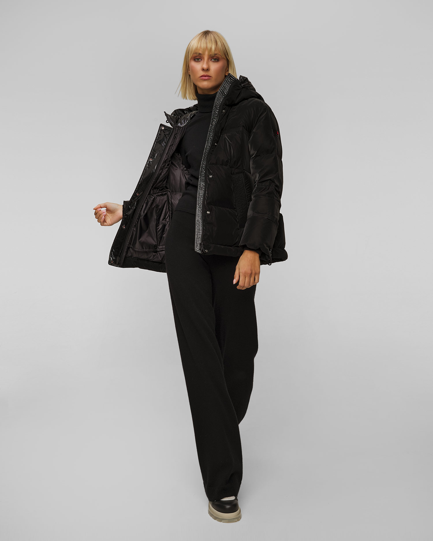 Geacă neagră de puf pentru femei Peuterey Anish