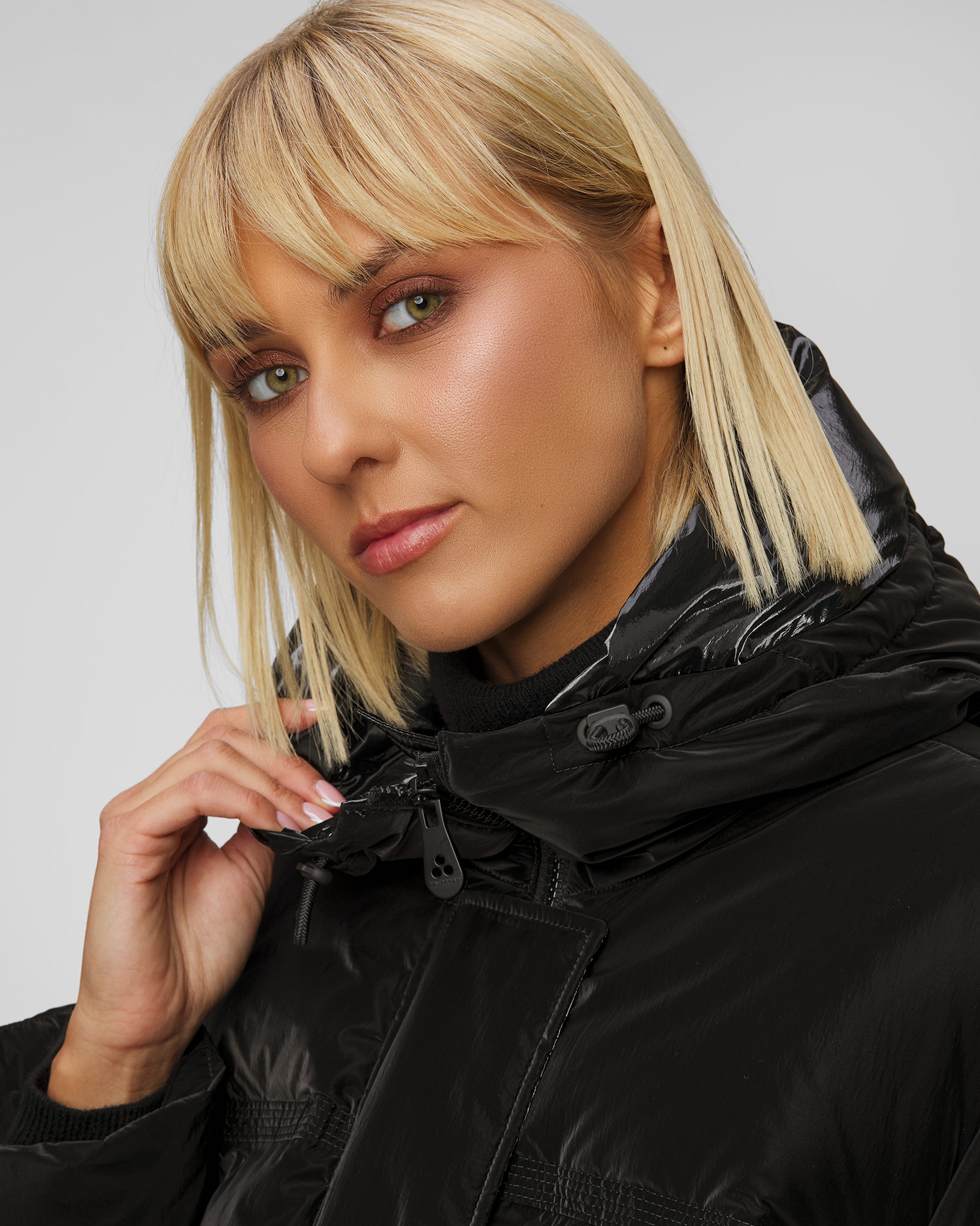 Geacă neagră de puf pentru femei Peuterey Anish