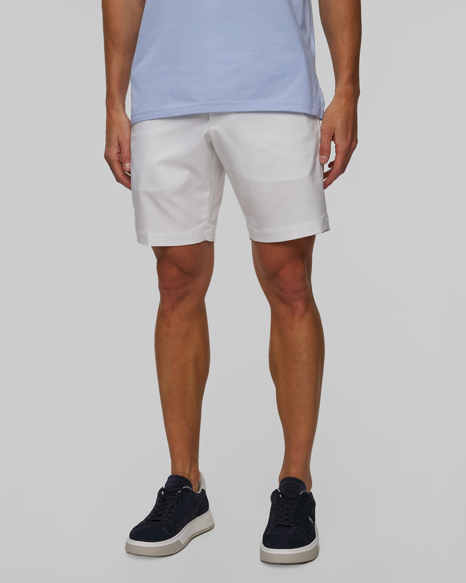 Ralph Lauren RLX Golf Herrenshorts in Weiß