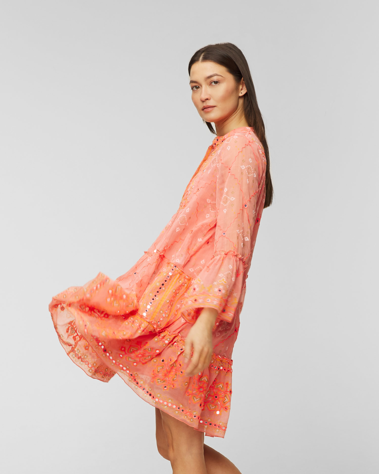 Robe Juliet Dunn Mosaic Flared Sleeve Dress