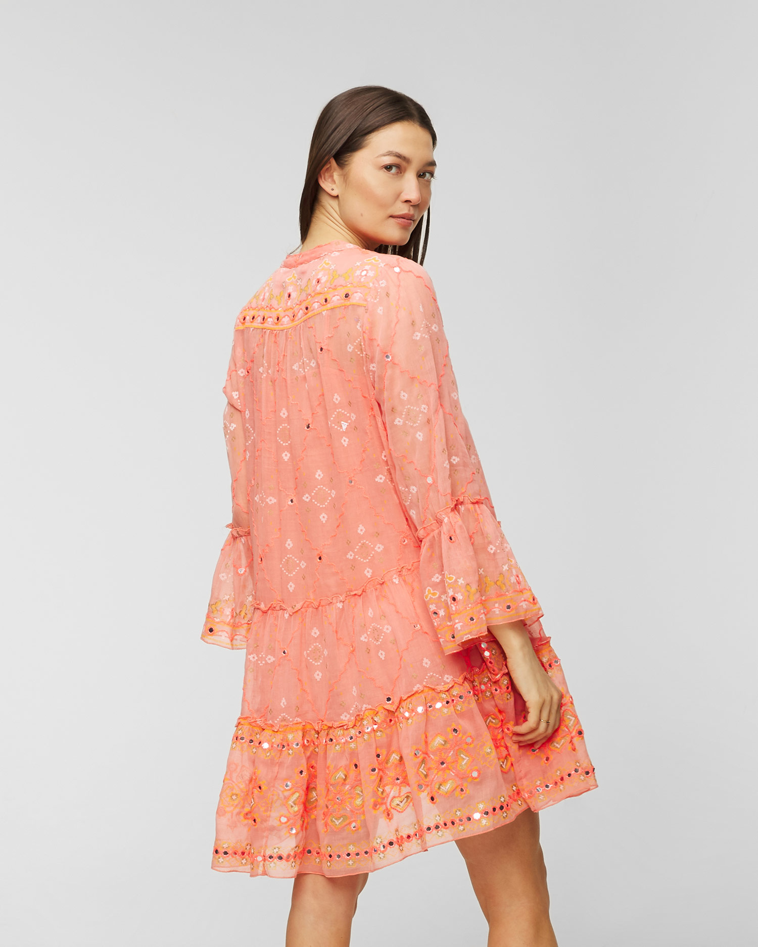 Robe Juliet Dunn Mosaic Flared Sleeve Dress