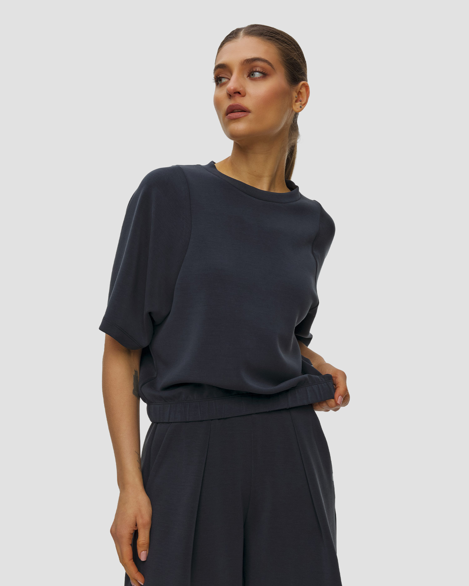 Deha Kurzarm-Sweatshirt für Damen, Farbe/Muster: Czarny