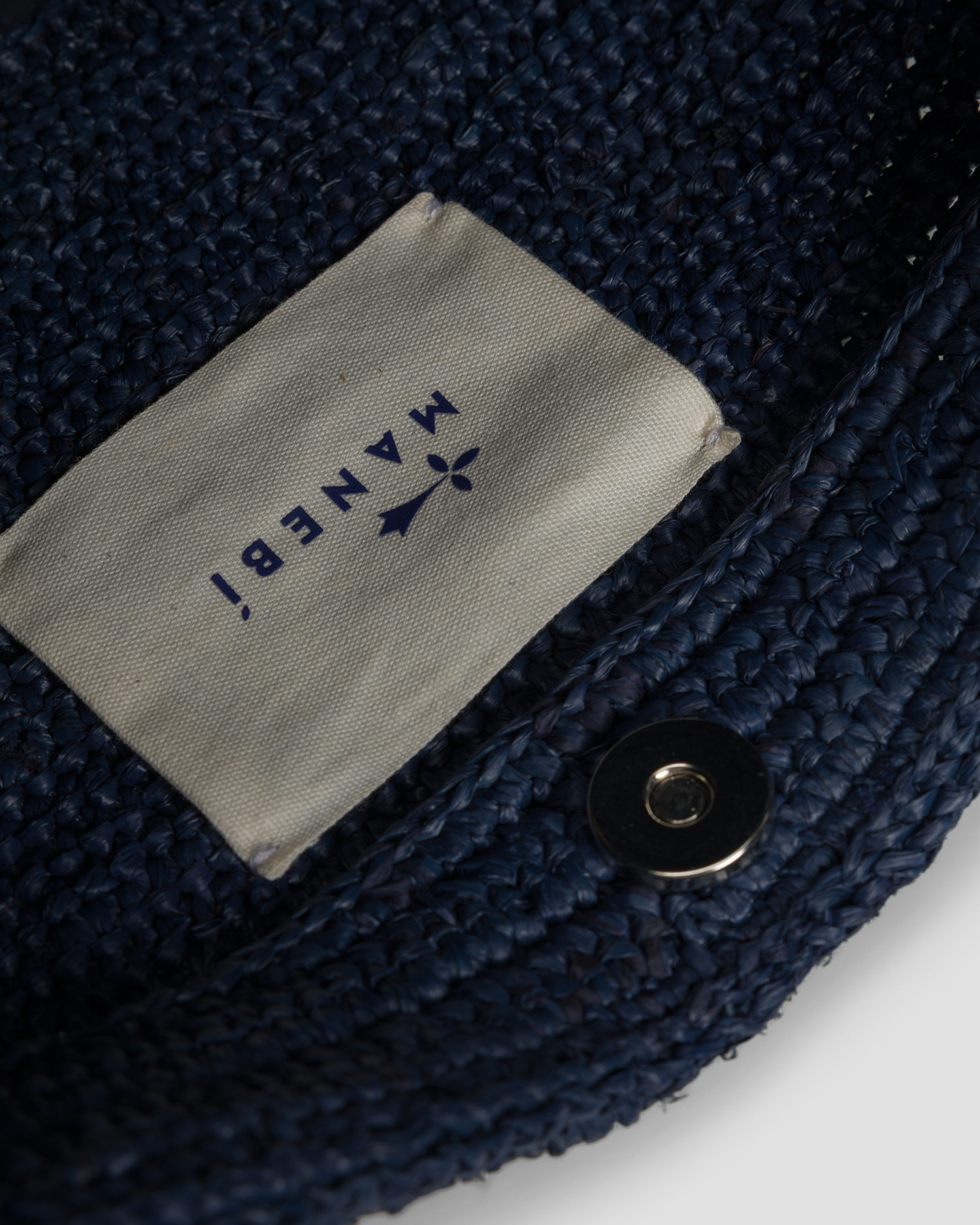 Ručne pletená taška Manebi Tender2tote Rafia tmavomodrá