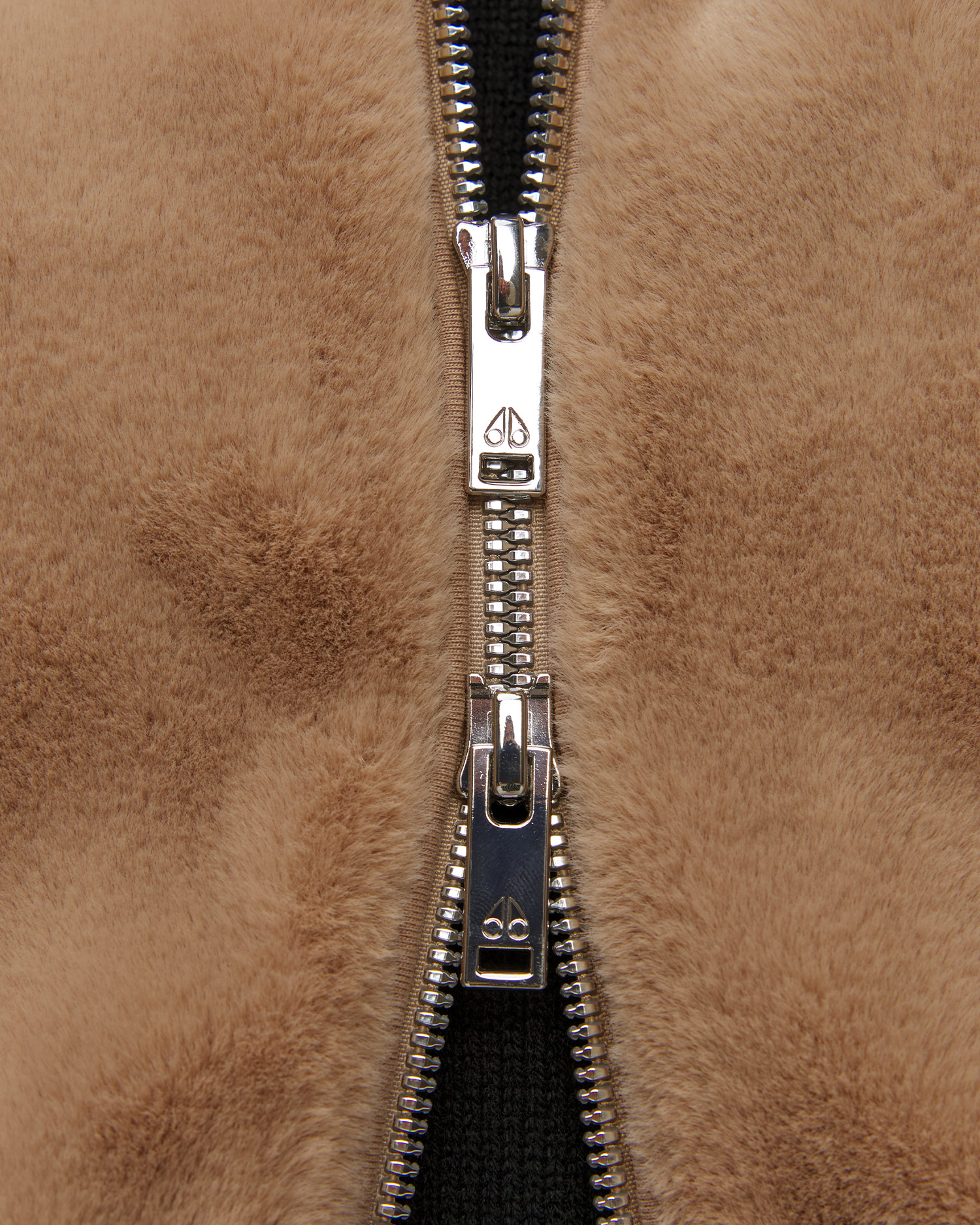 Veste en fourrure pour femmes Moose Knuckles Rose De Lima Bunny