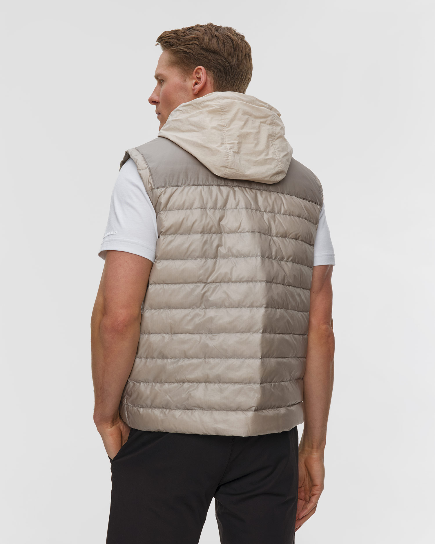 Pánská péřová vesta Moose Knuckles Cloud Walker Vest