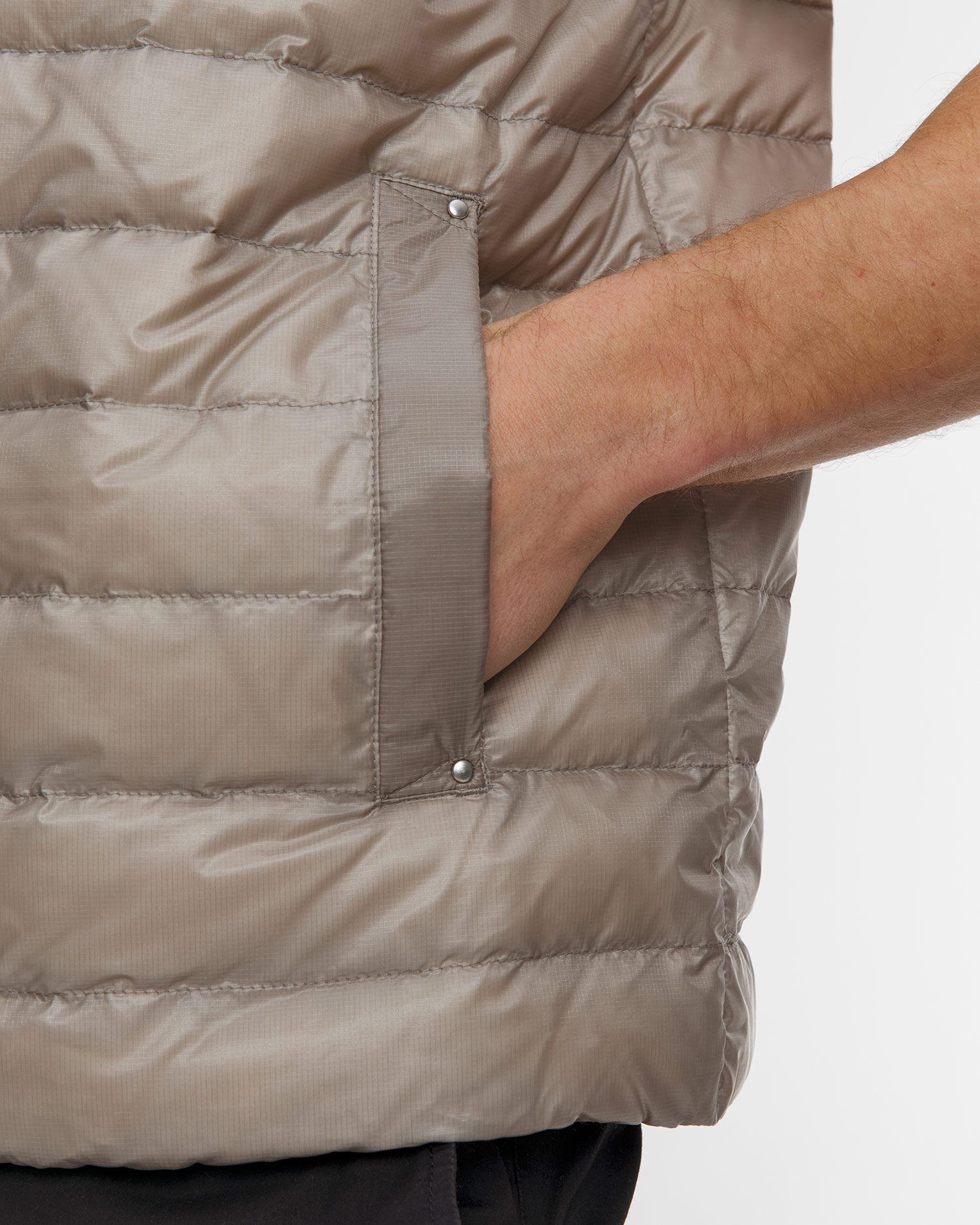 Pánská péřová vesta Moose Knuckles Cloud Walker Vest