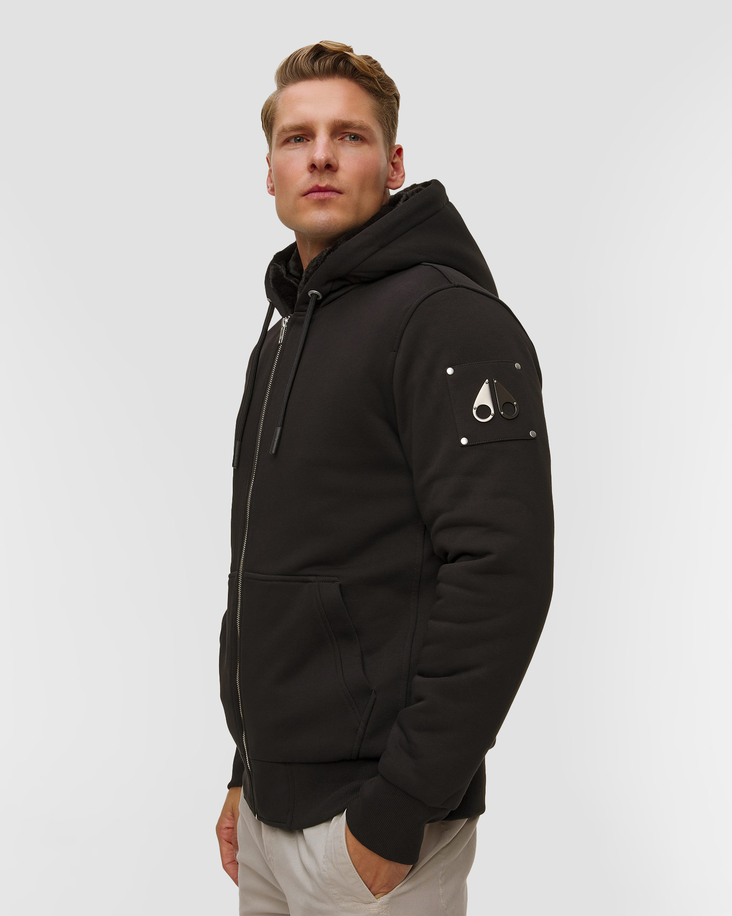 Sweat-shirt à capuche noir pour hommes Moose Knuckles Classic Bunny