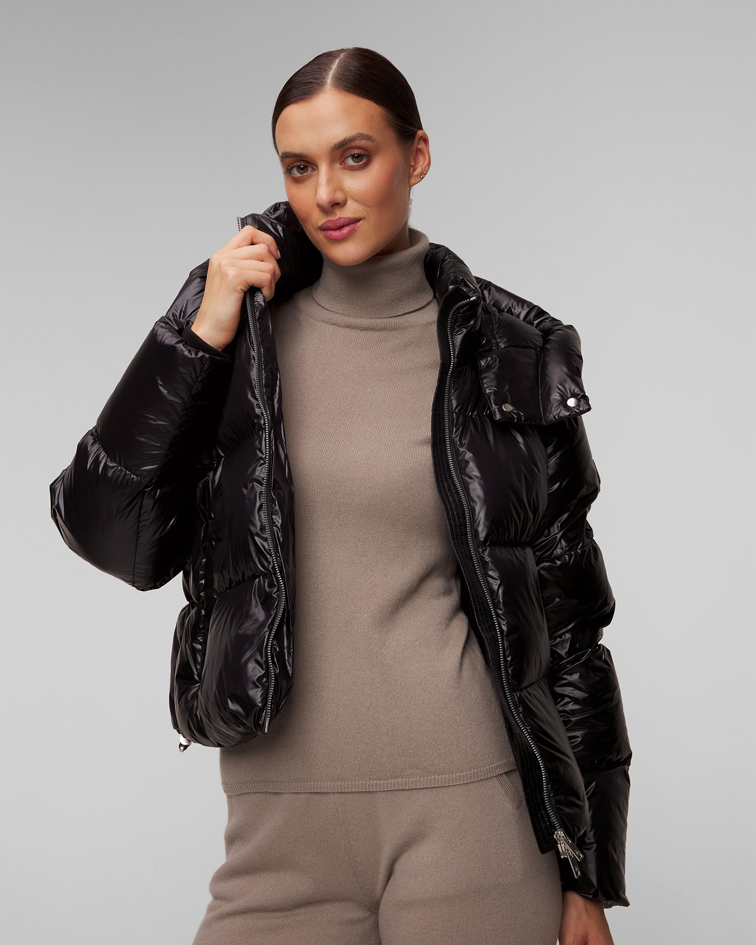 Moose Knuckles Moonstone Jacket Daunenjacke für Damen in Schwarz