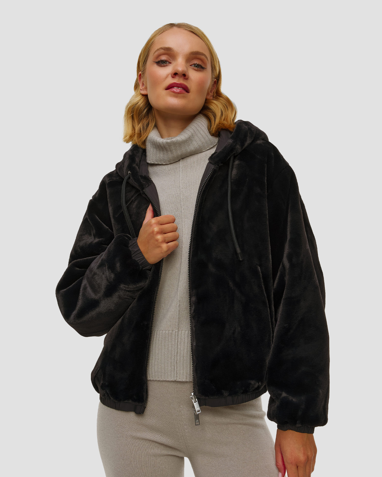 Women's black reversible jacket Moose Knuckles Eaton bunny 2