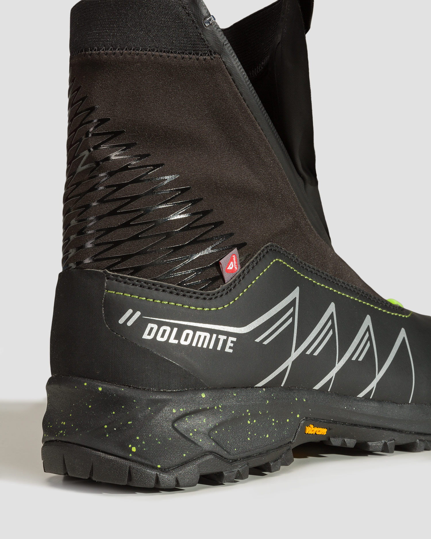 Men’s black high trekking boots for winter Dolomite Tamaskan