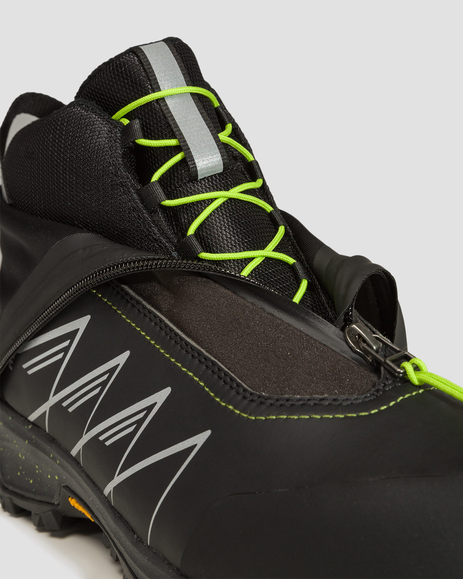 Men’s black high trekking boots for winter Dolomite Tamaskan